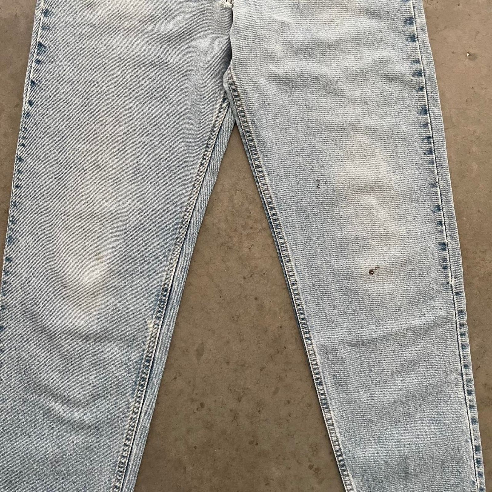 Levi's Vintage 90s Levi’s 550 Light Wash Denim Jeans Size US 32 / EU 48 - 3 Thumbnail