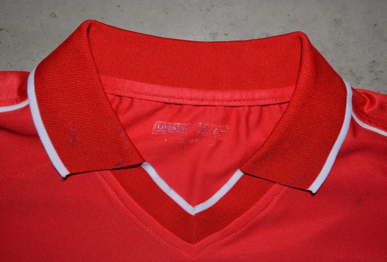 Reebok REEBOK LIVERPOOL ENGLAND 2000/2002 HOME FOOTBAL SHIRT JERSEY Size US XL / EU 56 / 4 - 9 Thumbnail
