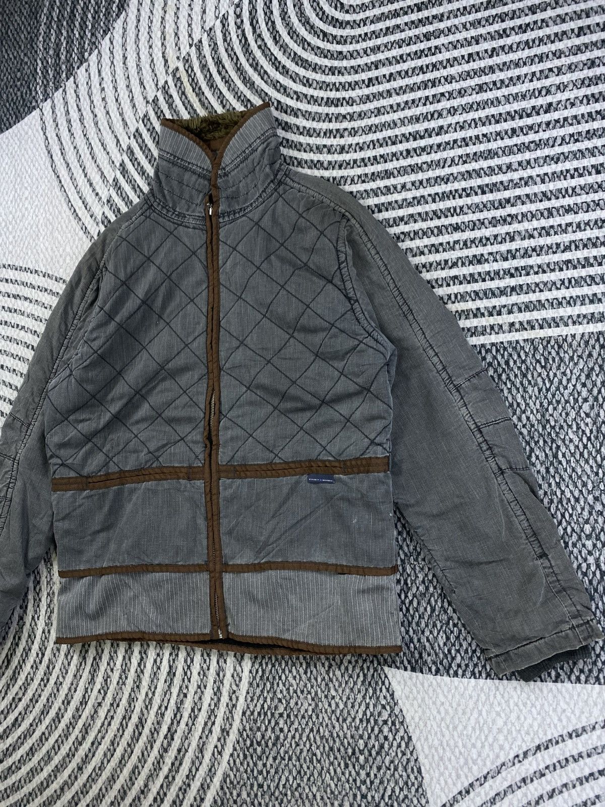 Chevignon Vintage Chevignon Authentic Urban Quilted Zipper Jacket Size US M / EU 48-50 / 2 - 4 Thumbnail