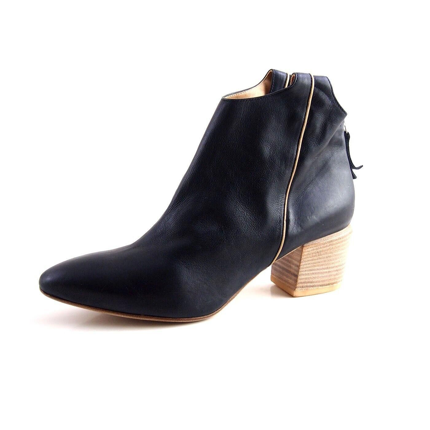 VIC MATI Vic Matie Ankle Boots Black Leather Womens US 11 EU 41 Size US 11 / IT 41 - 1 Thumbnail