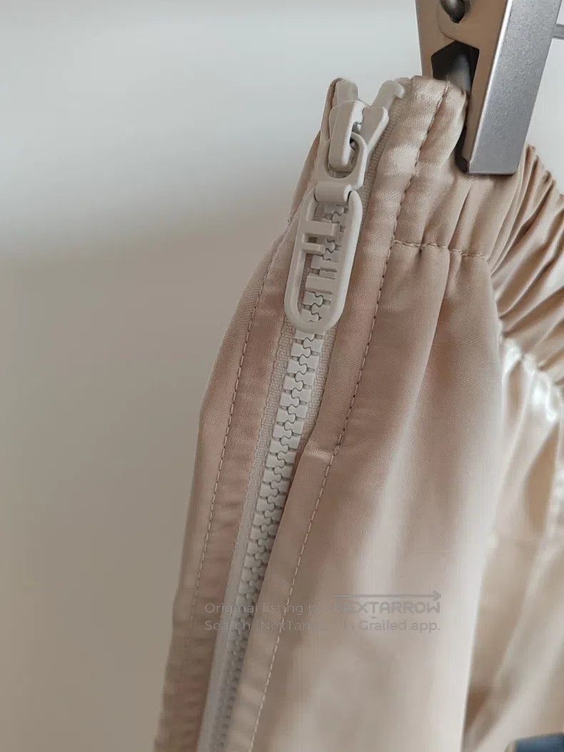 Fendi Fendi size XS Shiny Zipper Casual Wide Leg Pants Size 23" - 5 Thumbnail