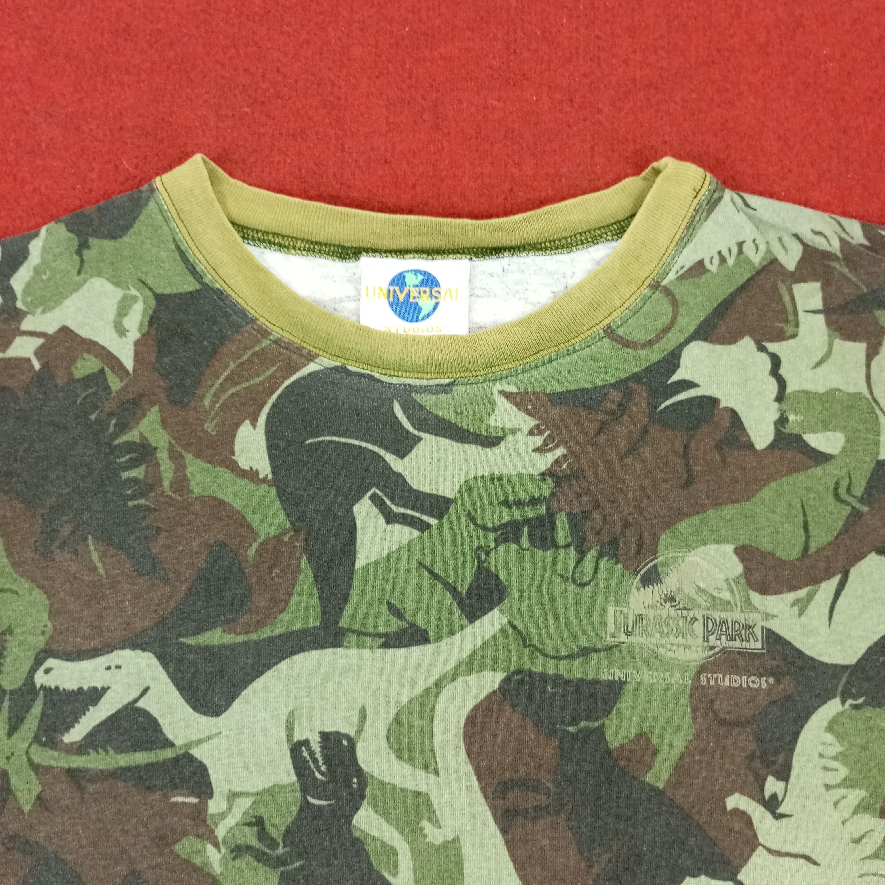 Universal Studios × Vintage Jurasic Park Movie Universal Studios Tshirt Size US XXL / EU 58 / 5 - 2 Thumbnail
