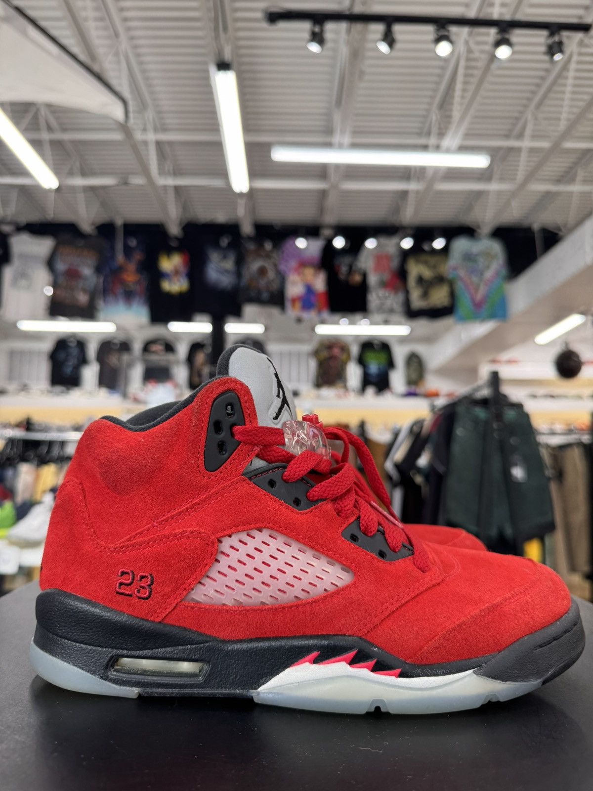 Jordan Brand Air Jordan 5 Raging Bull Sz. 5.5Y (2021) Size US 5.5 / EU 38 - 6 Thumbnail