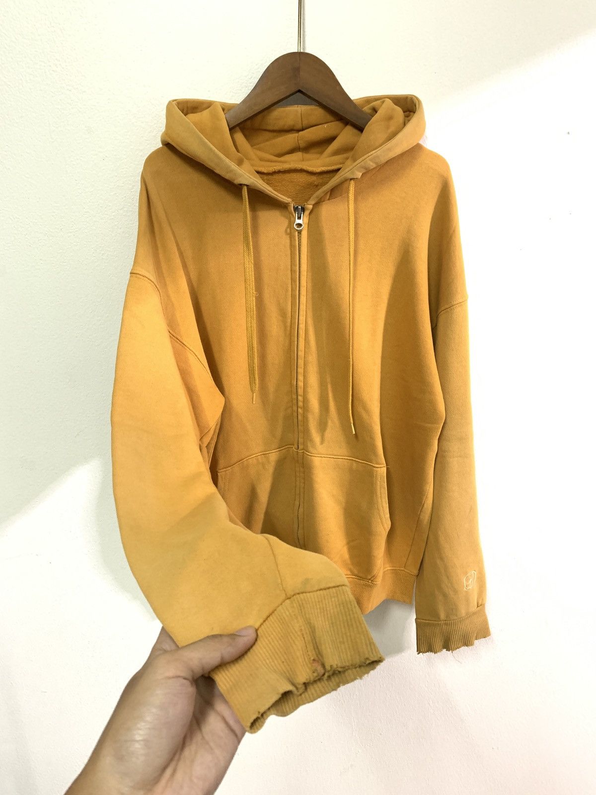 Vintage Thrashed Vintage Hoodie Zip Up Size US L / EU 52-54 / 3 - 4 Thumbnail