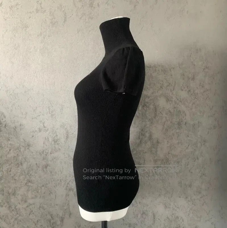 Burberry Burberry Black Wool Short Sleeve T-Shirt. Size M / US 6-8 / IT 42-44 - 4 Thumbnail