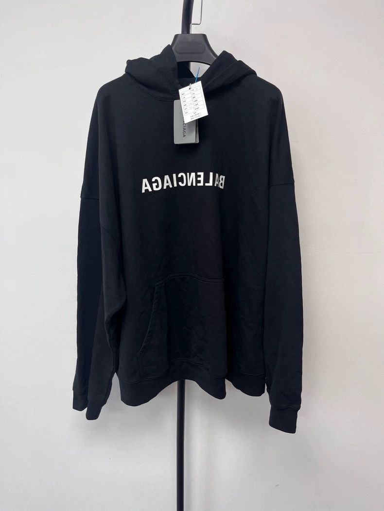 Balenciaga Balenciaga Logo printed casual long sleeve sweatshirt Size US L / EU 52-54 / 3 - 1 Thumbnail