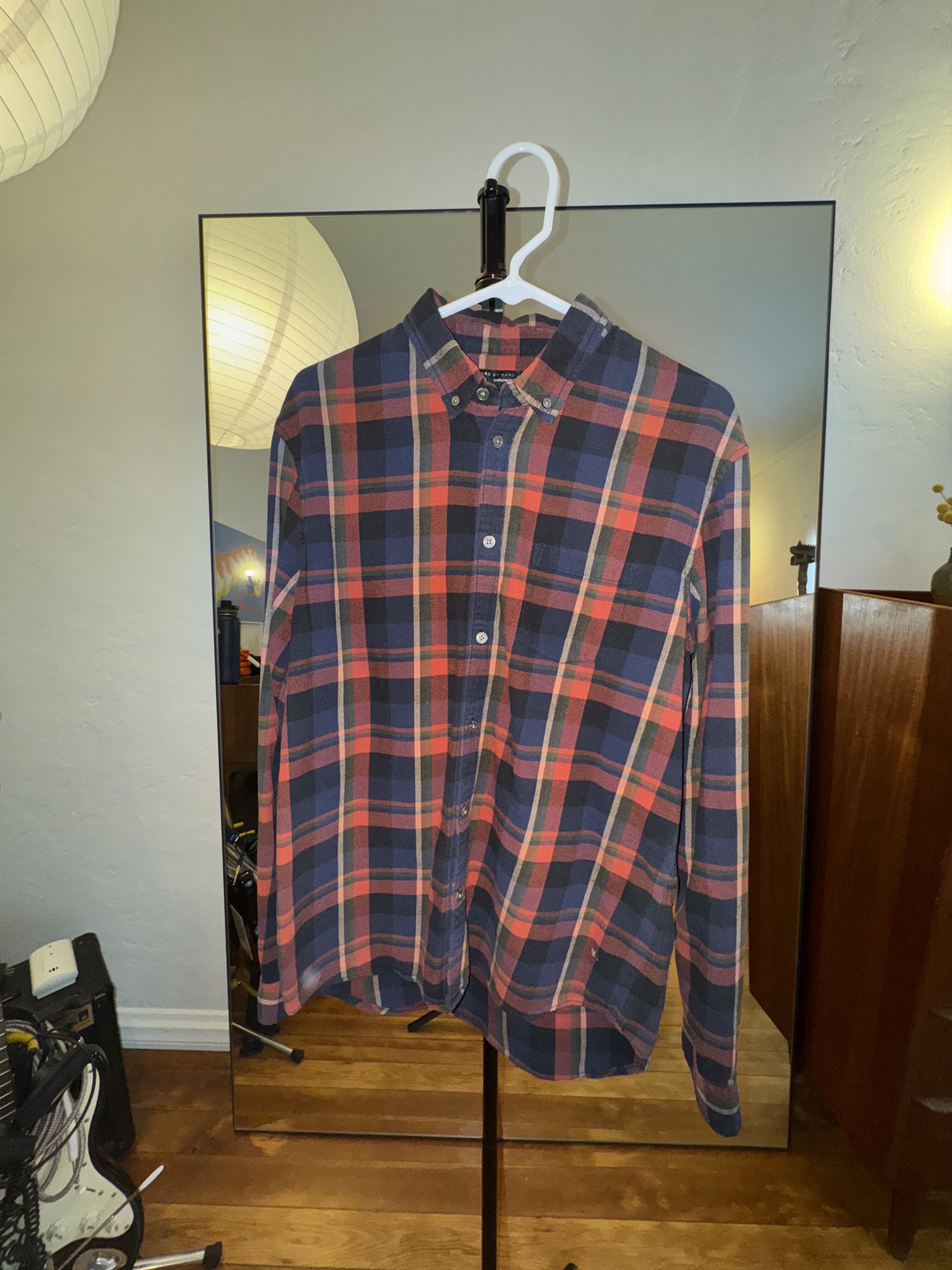 Marc by Marc Jacobs marc by marc jacobs shrunken fit long sleeve plaid button-up Size US M / EU 48-50 / 2 - 1 Thumbnail