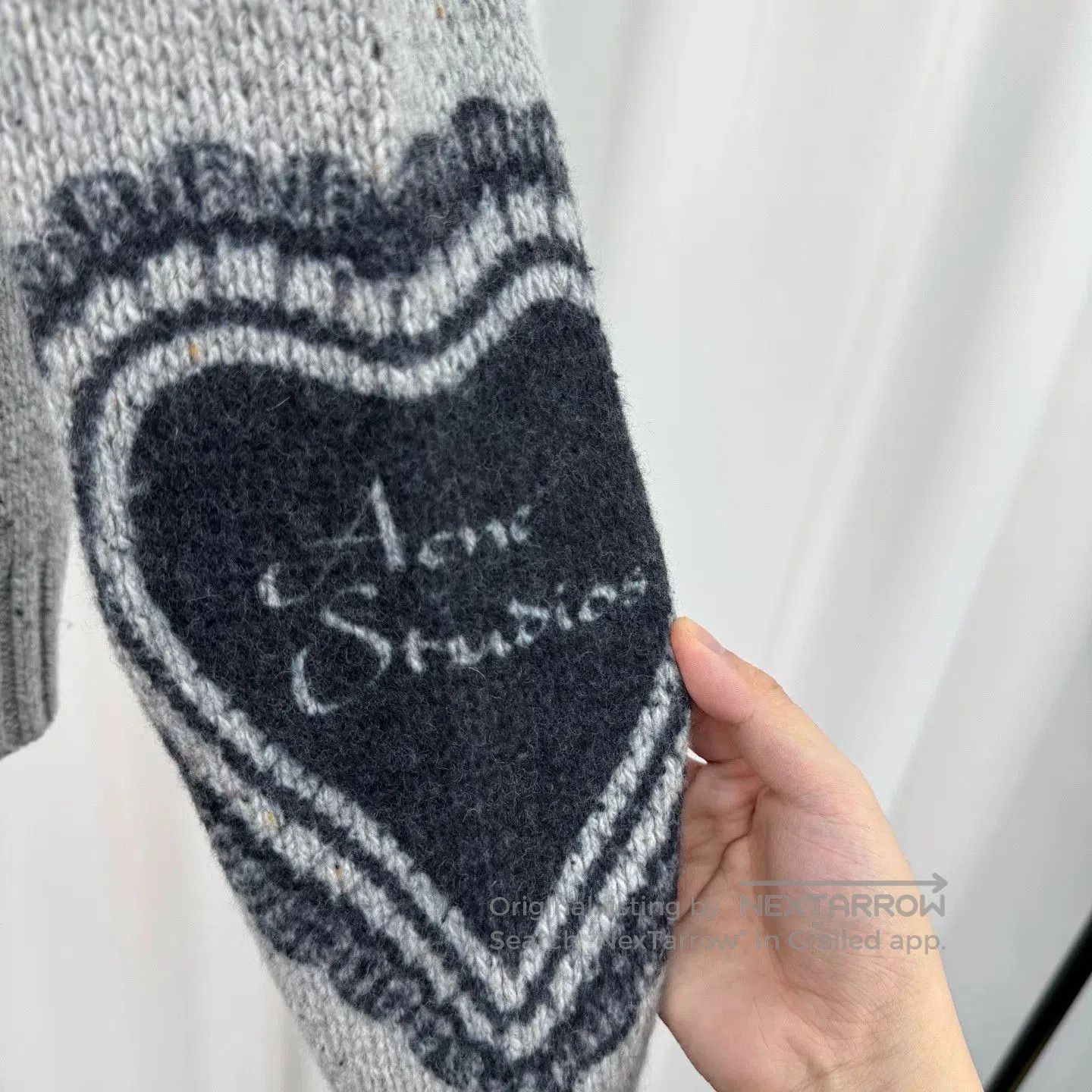 Acne Studios gray heart logo knit sweater. Size XXS / US 00 / IT 34 - 5 Thumbnail