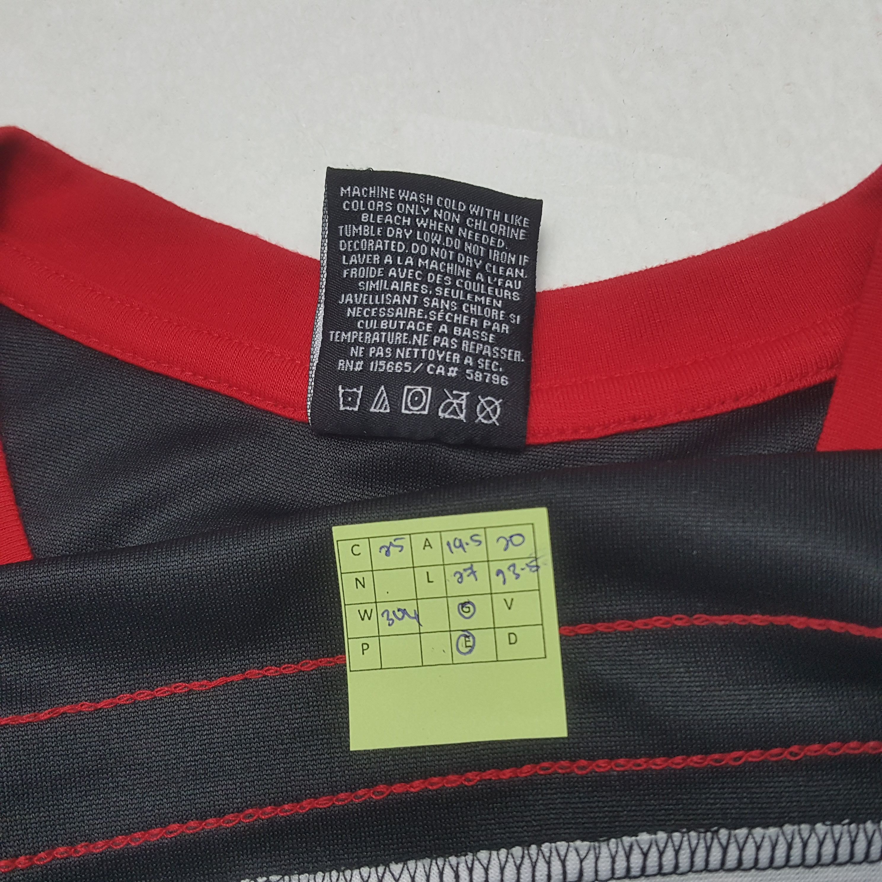 Vintage Vintage Voorhees Friday The 13th Horror Movie Jersey RR25 Size US M / EU 48-50 / 2 - 8 Thumbnail