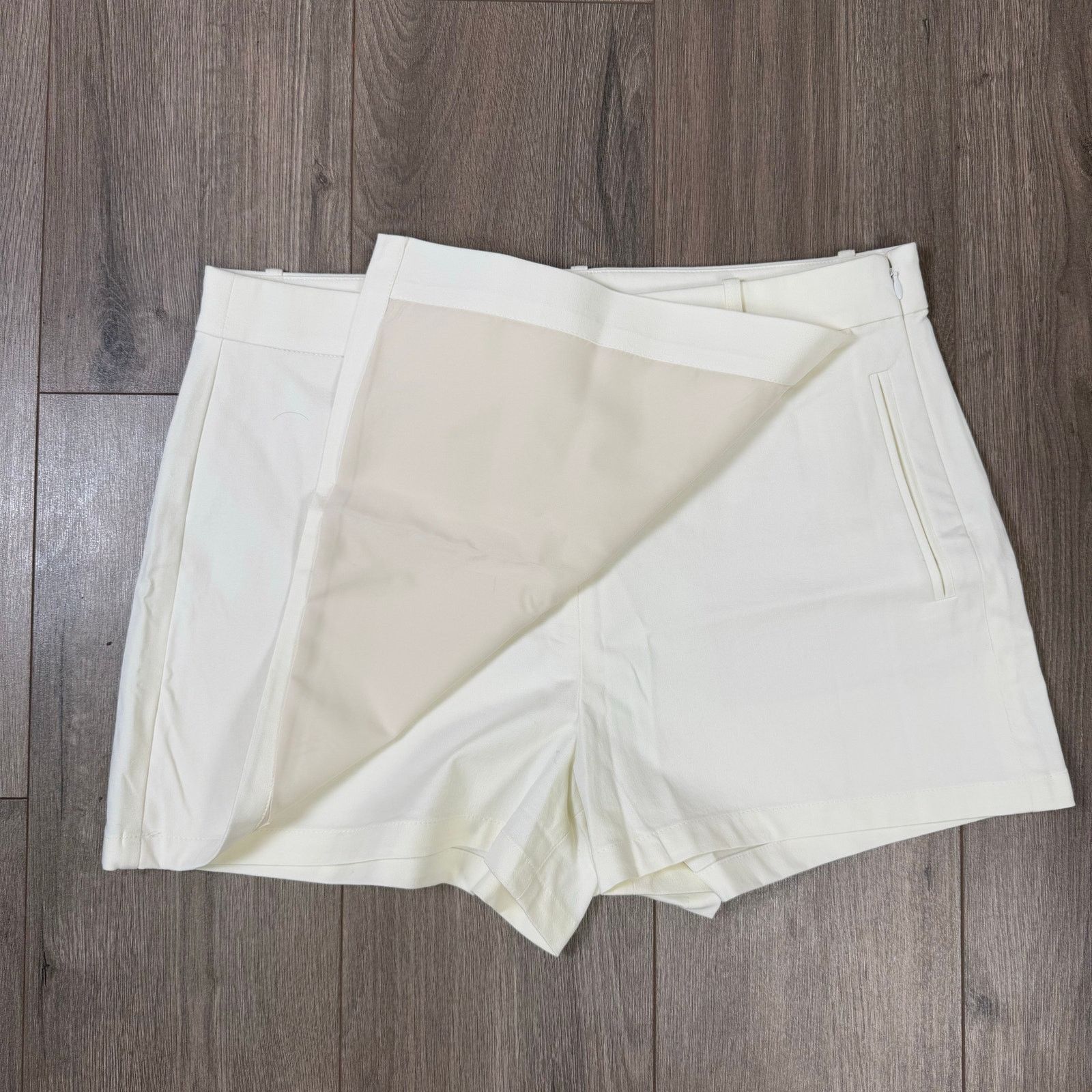 J.Crew J Crew Bi Stretch Cotton Preppy Mini Skorts US Womens 14Plus Size 36" / US 14 / IT 50 - 3 Thumbnail