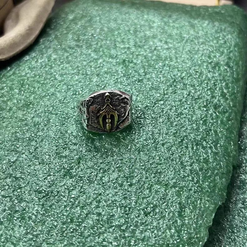 VIBE Chrome Aquaman Silver Ring Vintage Rings🔥🔥🔥 Size ONE SIZE - 4 Thumbnail