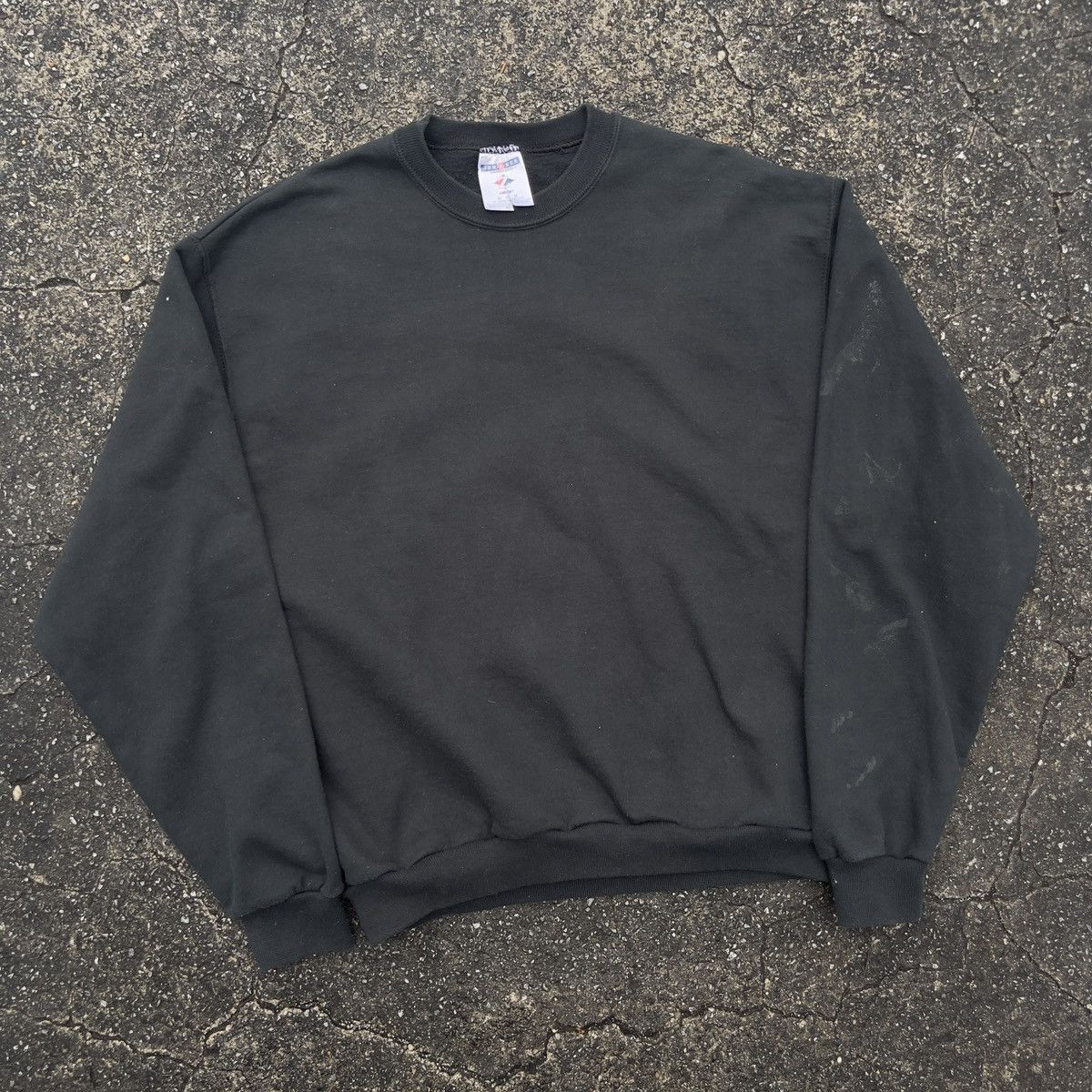 Jerzees × Vintage Vintage Faded 90s JERZEES Black Blank Crewneck Size US M / EU 48-50 / 2 - 1 Thumbnail