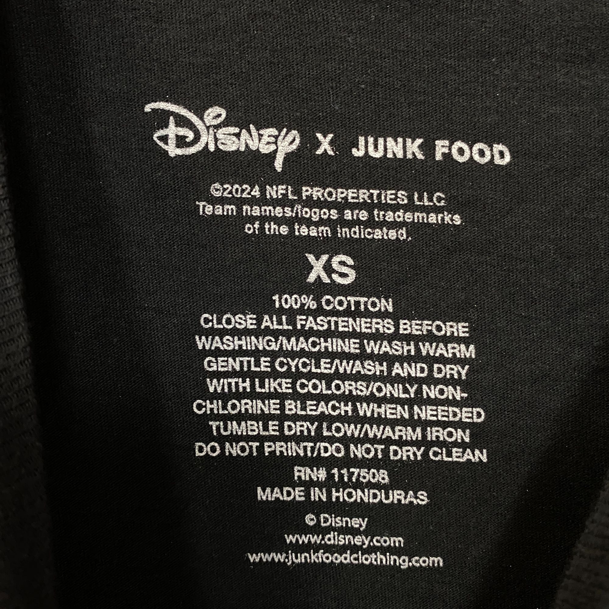 Disney Disney x Junk Food NFL Detroit Lions Mickey Mouse Kick Back Size US XS / EU 42 / 0 - 4 Thumbnail