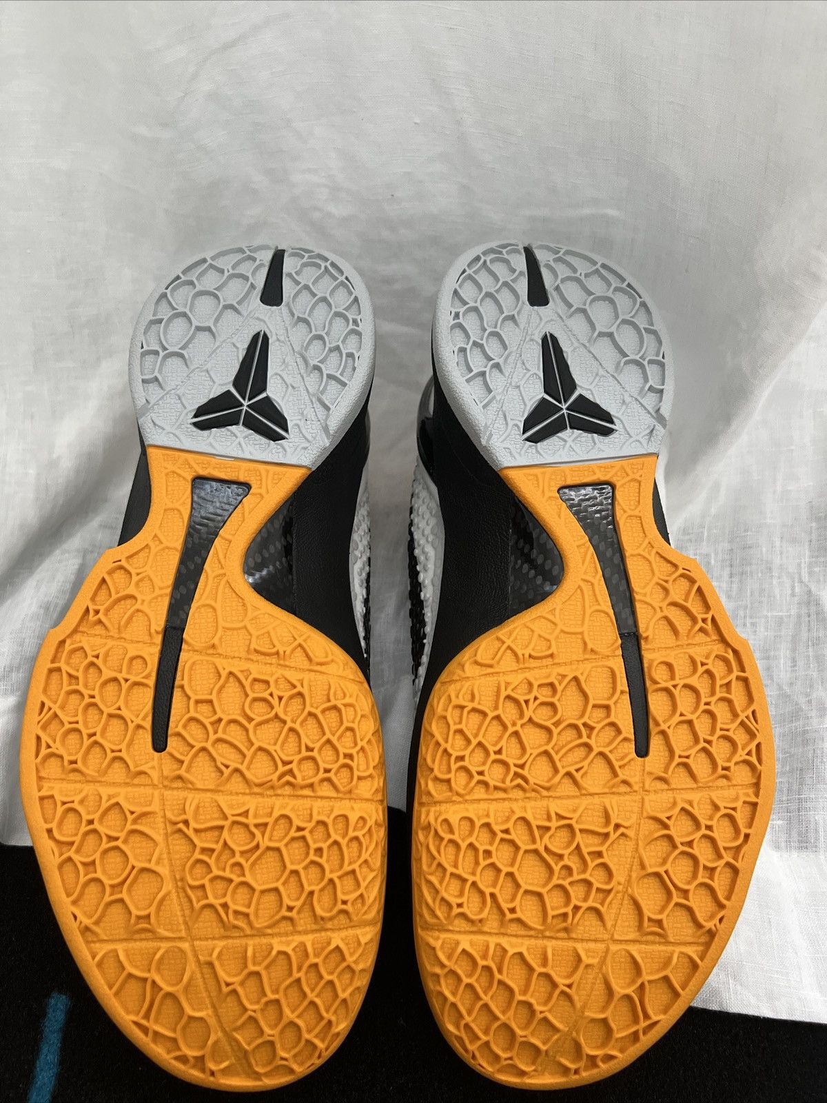 Nike Kobe 6 (VI) White Del Sol Sz 7.5 Size US 7.5 / EU 40-41 - 7 Thumbnail
