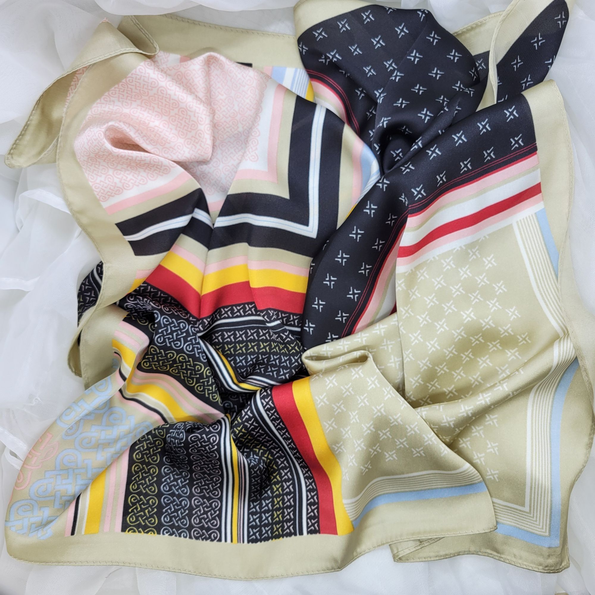 Other Patchwork Print Silk Appearance Square Scarf Stylish & Versa Size ONE SIZE - 5 Thumbnail