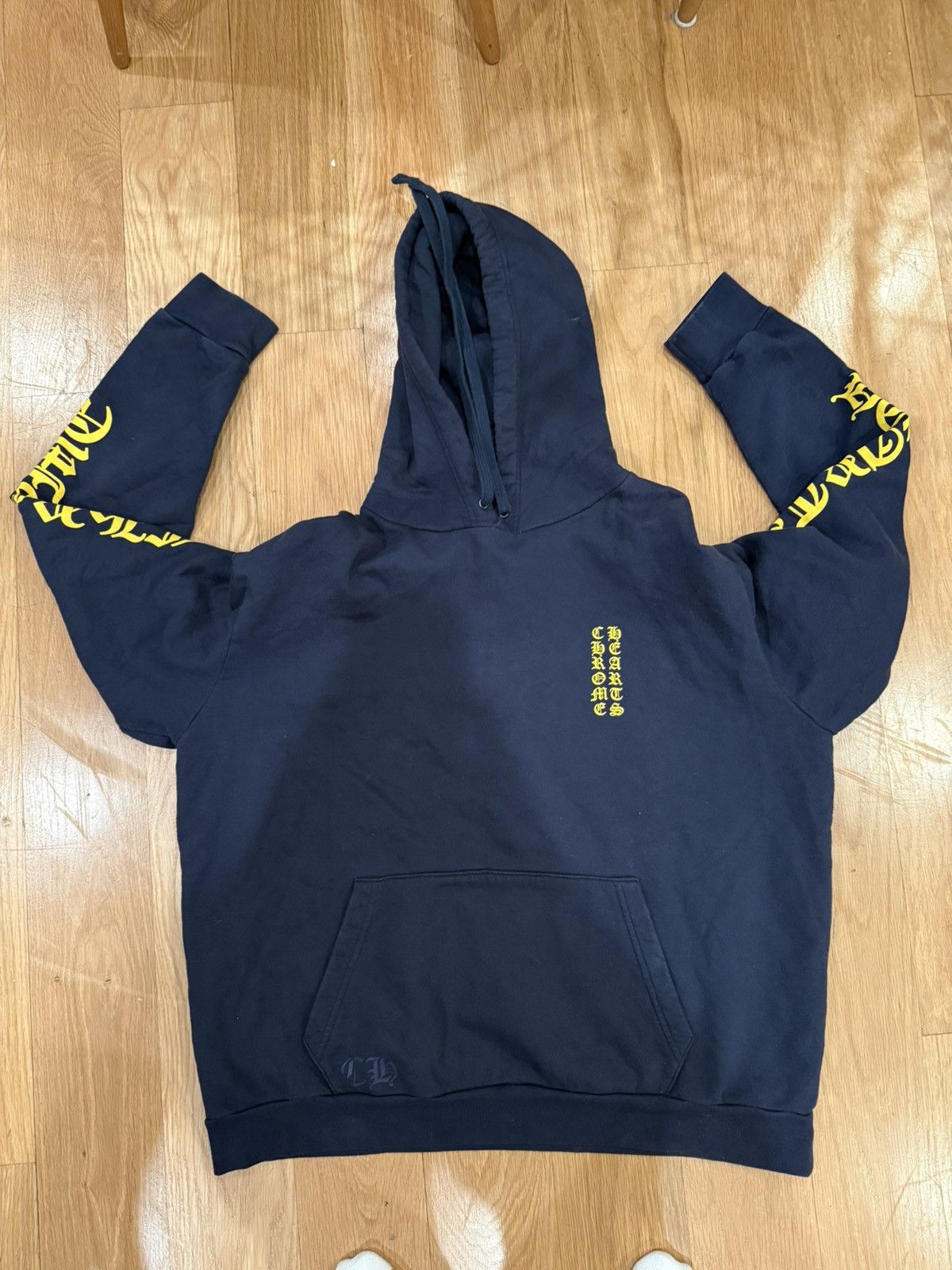 Chrome Hearts Chrome Hearts Yellow Script Sleeve Navy Hoodie Size US L / EU 52-54 / 3 - 2 Thumbnail