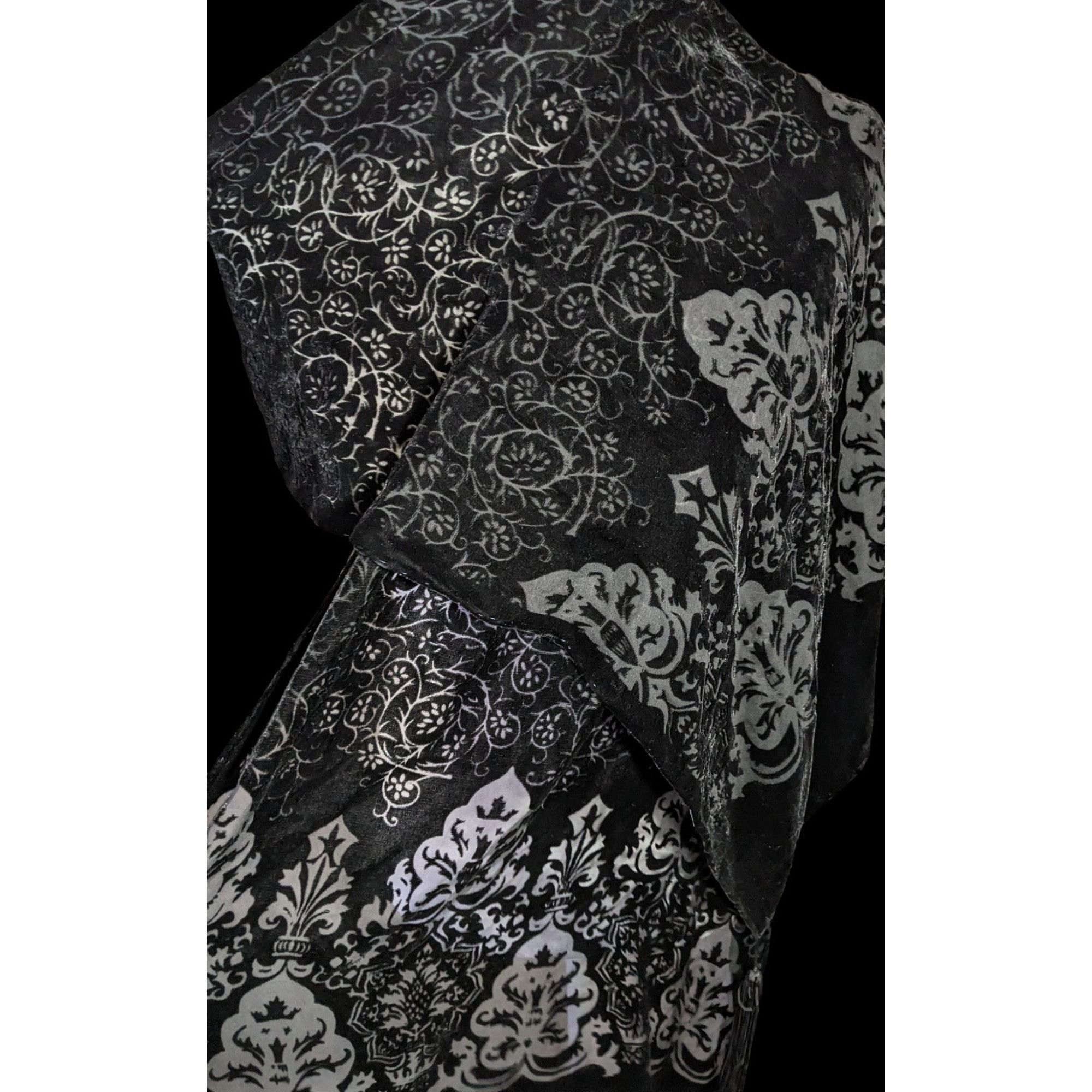 Other Vintage Gothic Damask Floral Velvet Burnout Scarf With Tasse Size ONE SIZE - 2 Thumbnail