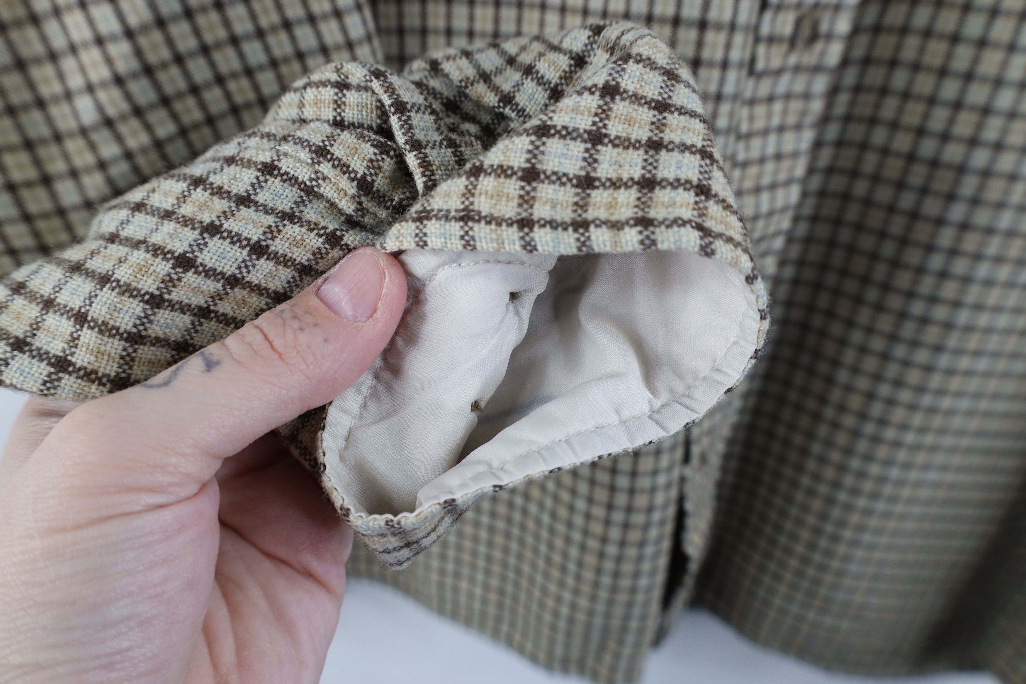 Vintage Vintage 90s Streetwear Knit Collared Button Shirt Plaid Size US M / EU 48-50 / 2 - 7 Thumbnail