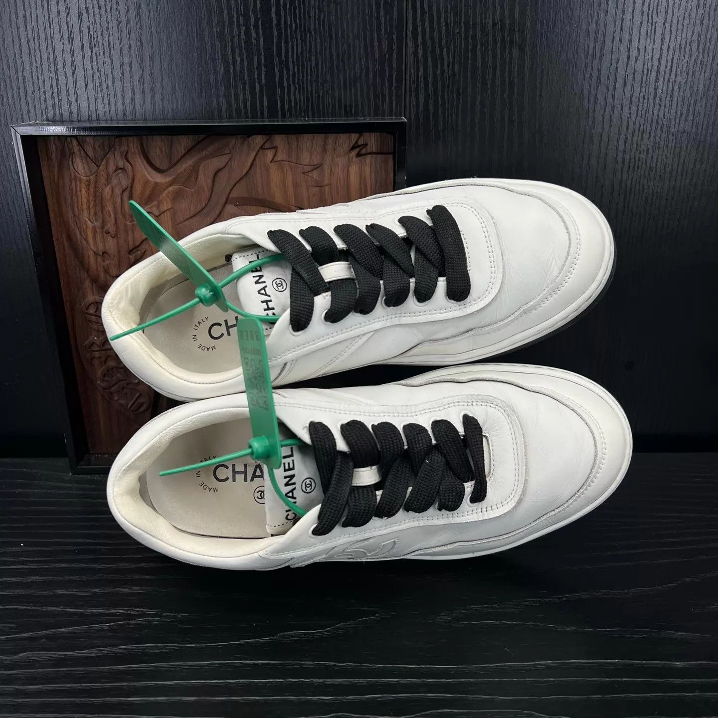 Chanel CHANEL 24P White Women's Size 37 Original Box Size US 6.5 / IT 36.5 - 8 Thumbnail