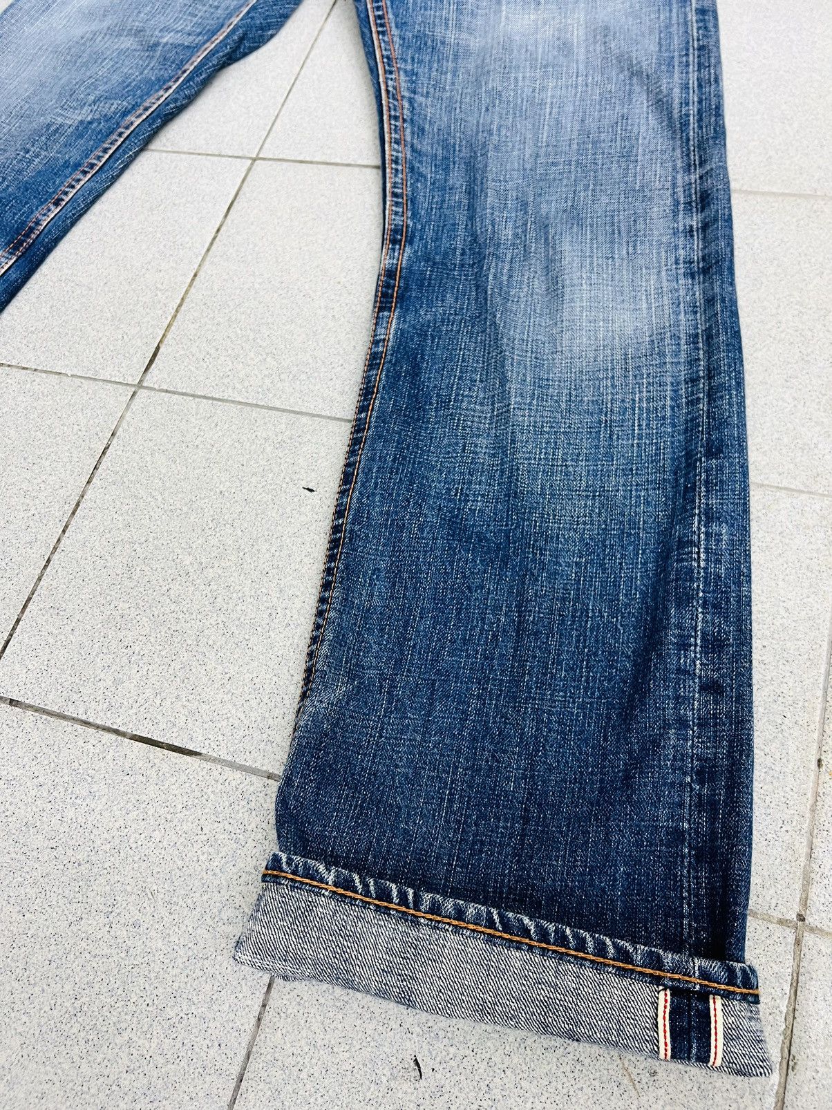 Japanese Brand × Uniqlo RARE Uniqlo UJ Distressed Selvedge Jeans Size US 30 / EU 46 - 7 Thumbnail