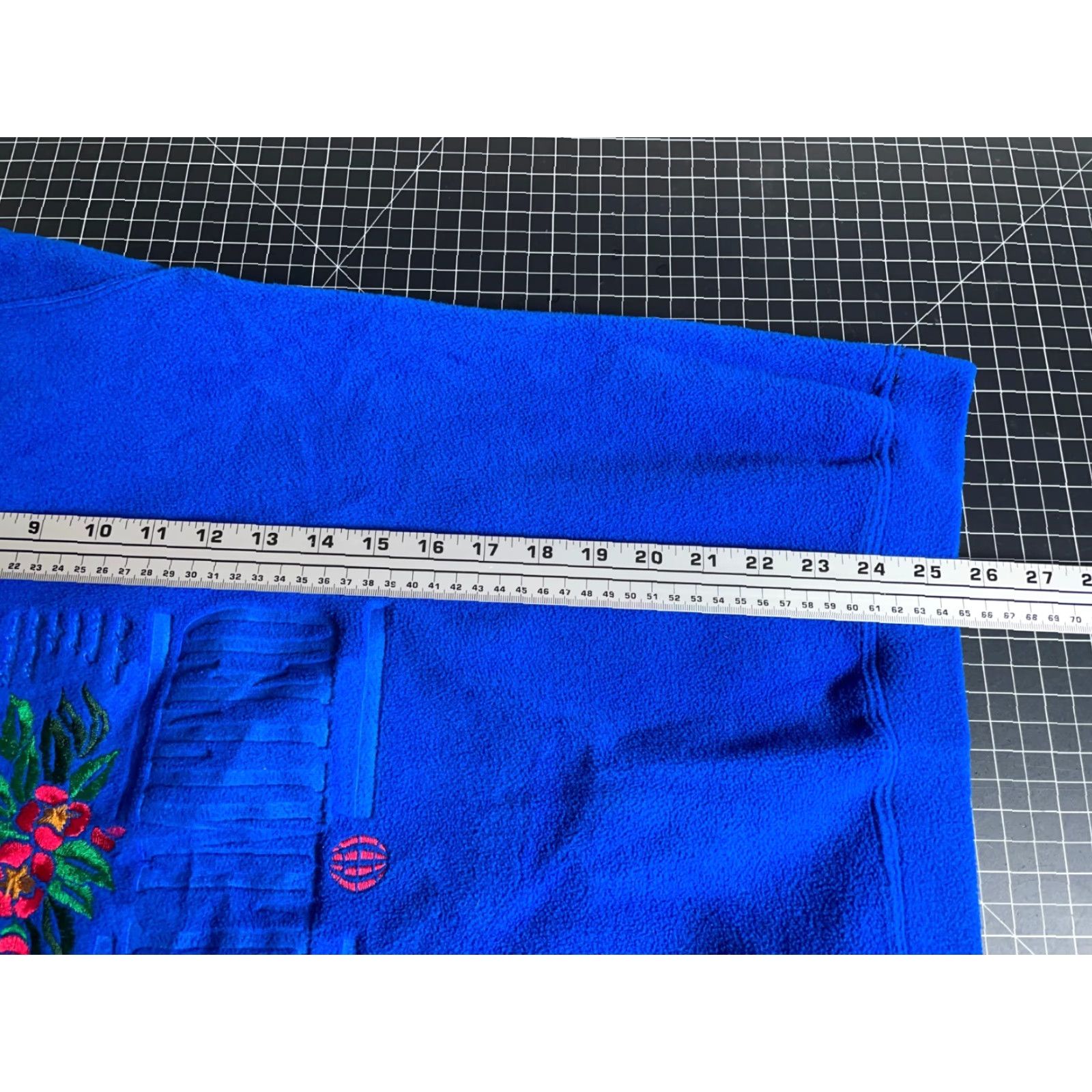 Vintage VINTAGE The Limited Sweatshirt Pullover Mock Neck Embroidered Fleece Women's Medium Blue Size M / US 6-8 / IT 42-44 - 6 Thumbnail