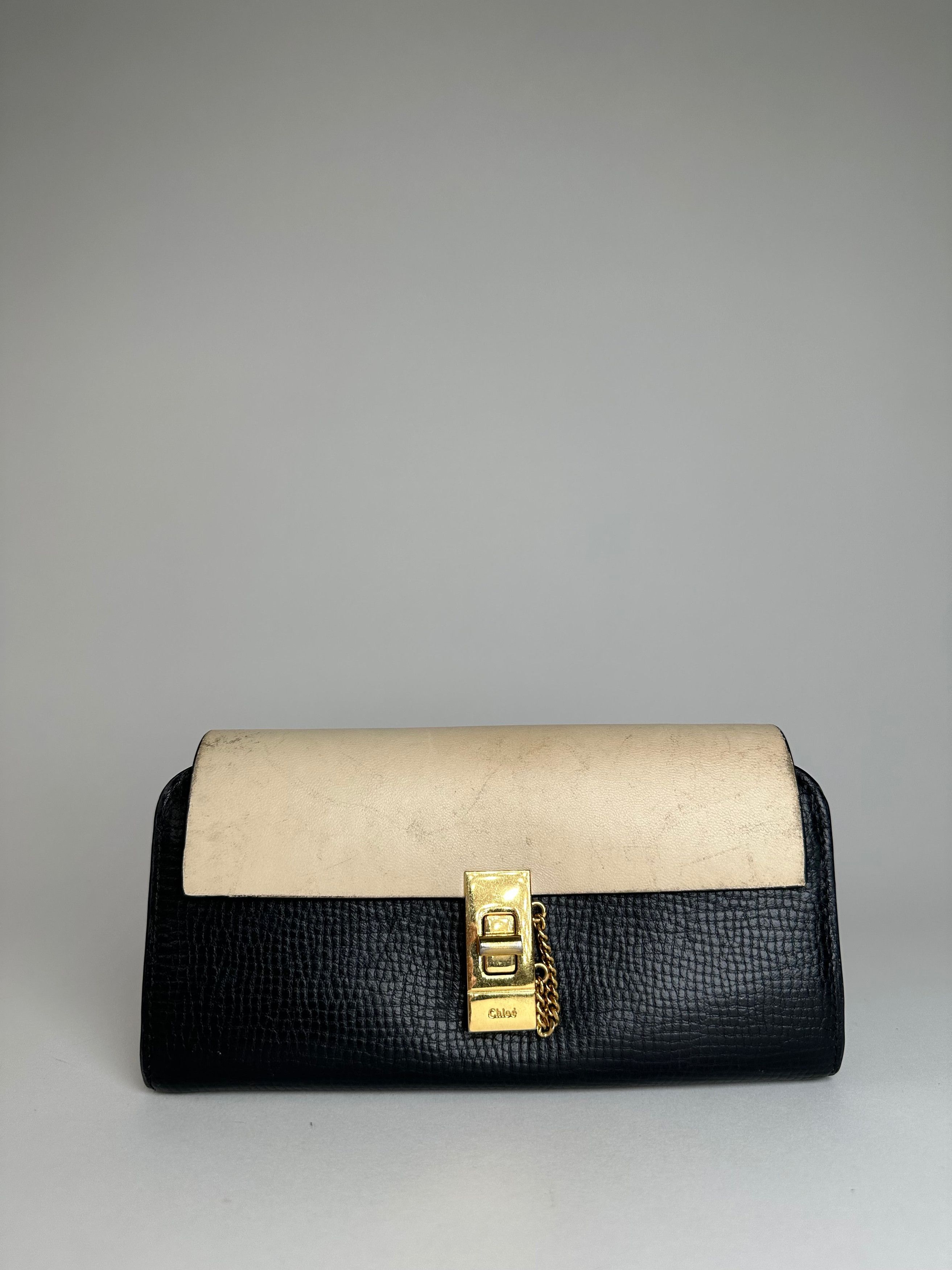 Chloe Vintage Snake Emblossed Leather Wallet Black Beige Size ONE SIZE - 1 Thumbnail