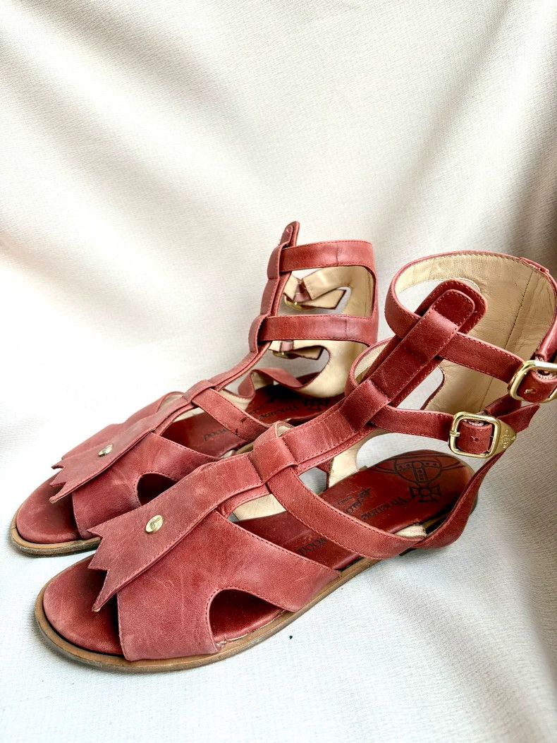 Vivienne Westwood Vivienne Westwood Red and brown Roman sandals Size US 7.5 / IT 37.5 - 5 Thumbnail