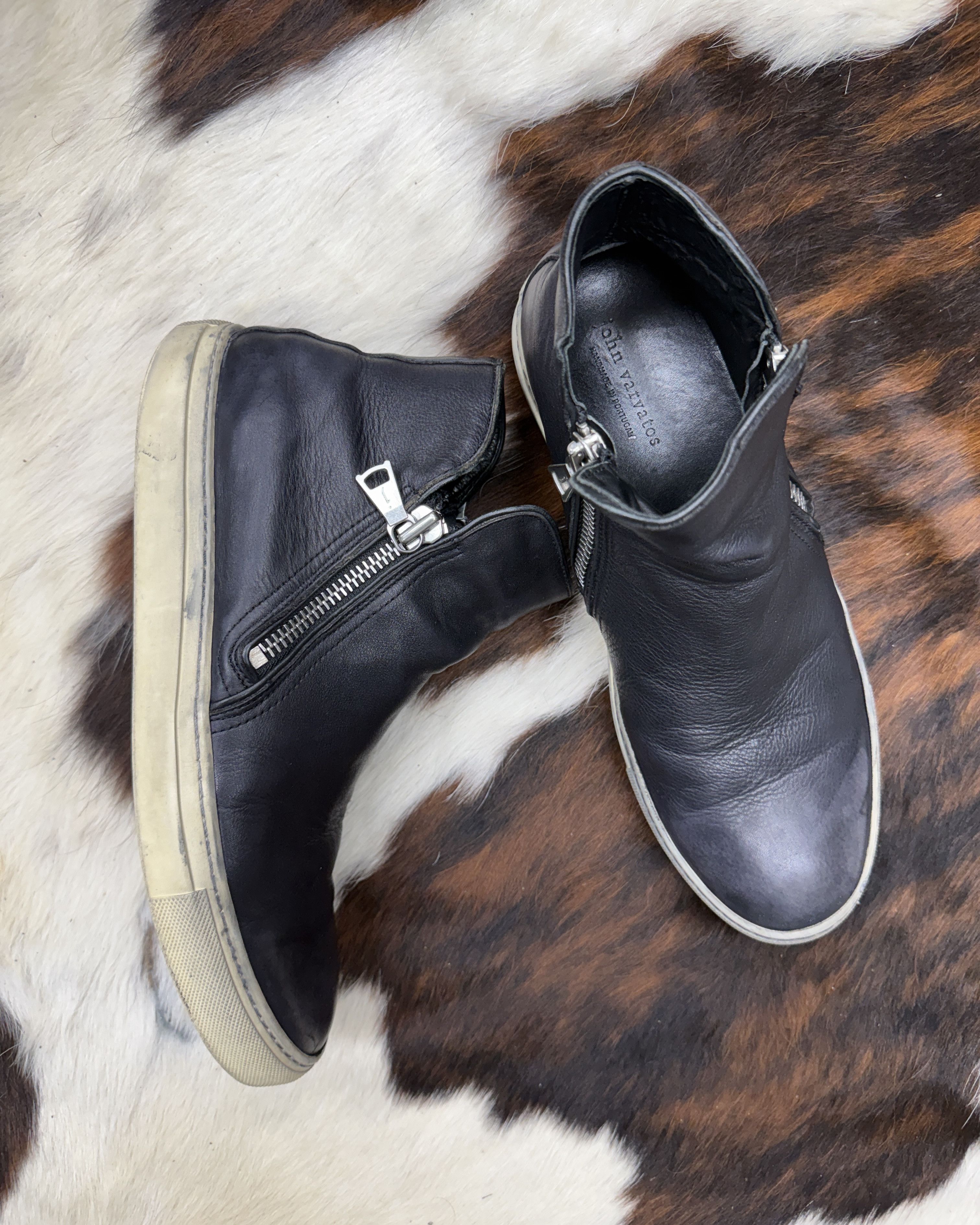 John Varvatos John Varvatos Side Zip Leather Sneakers Size US 9 / EU 42 - 1 Thumbnail