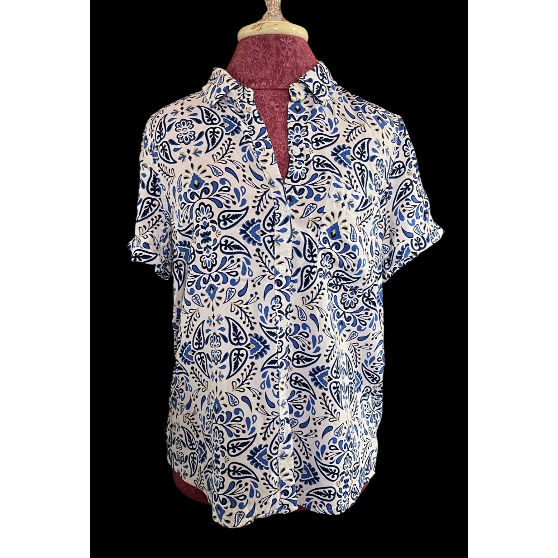 Croft & Barrow Croft & Barrow Womens Blue & White Button-Up Shirt With Flor Size M / US 6-8 / IT 42-44 - 2 Thumbnail