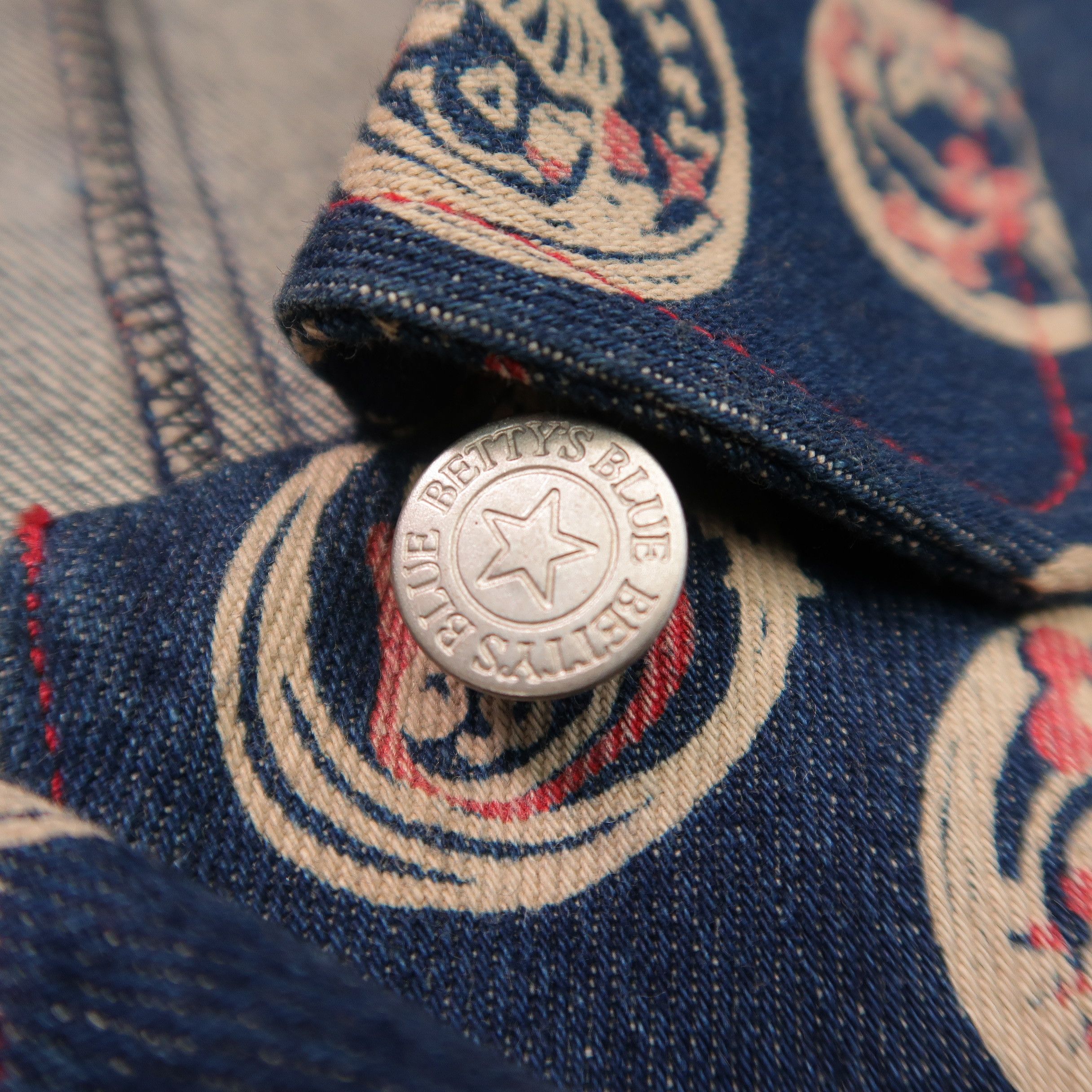 Japanese Brand 1990s Bettys Blue Japan Stamp Psycho Multi Pocket Jacket Size S / US 4 / IT 40 - 6 Thumbnail