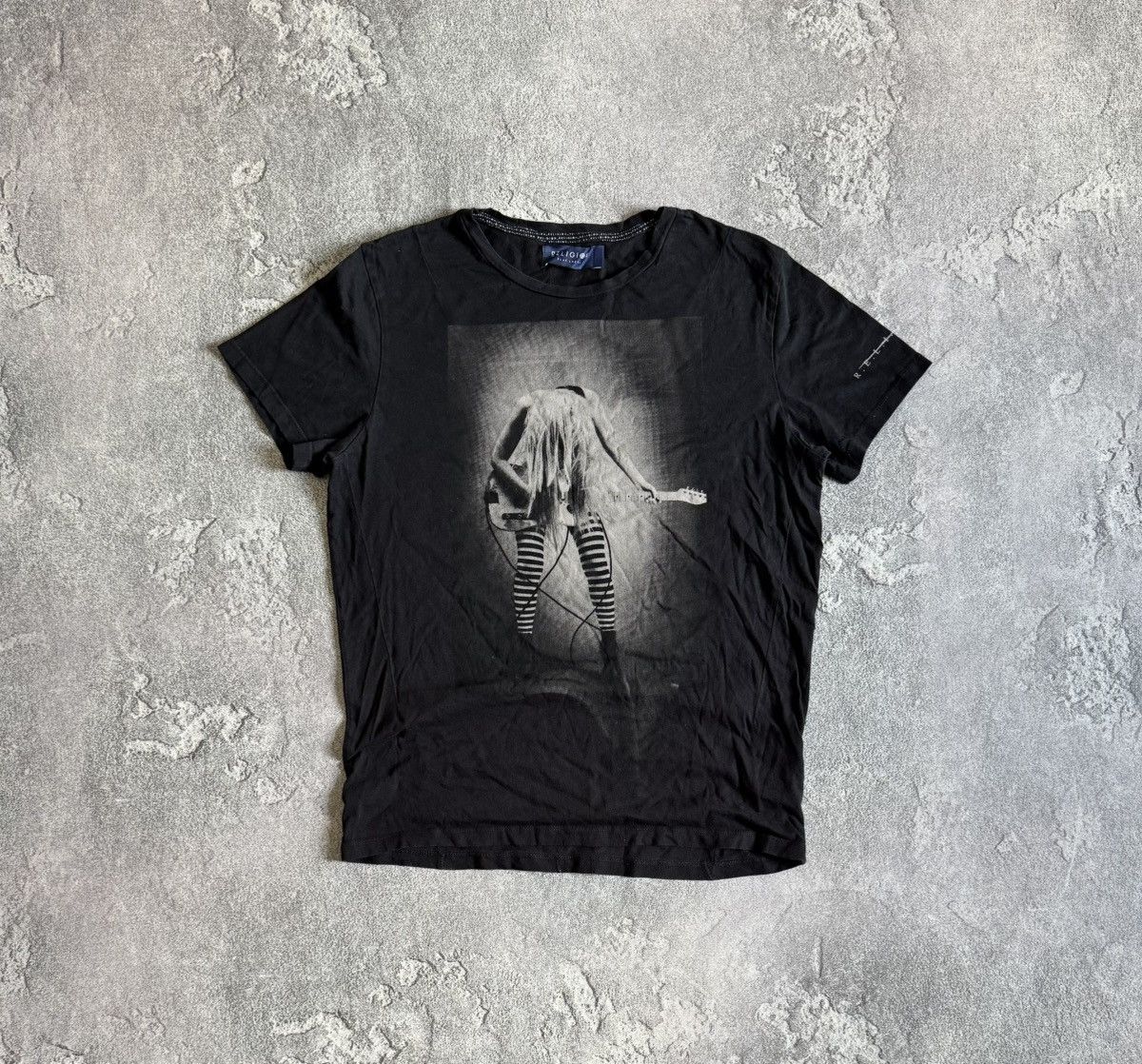 Vintage Religion M big logo Punk Emo 🖤 tee T-shirt tank Size US M / EU 48-50 / 2 - 8 Thumbnail