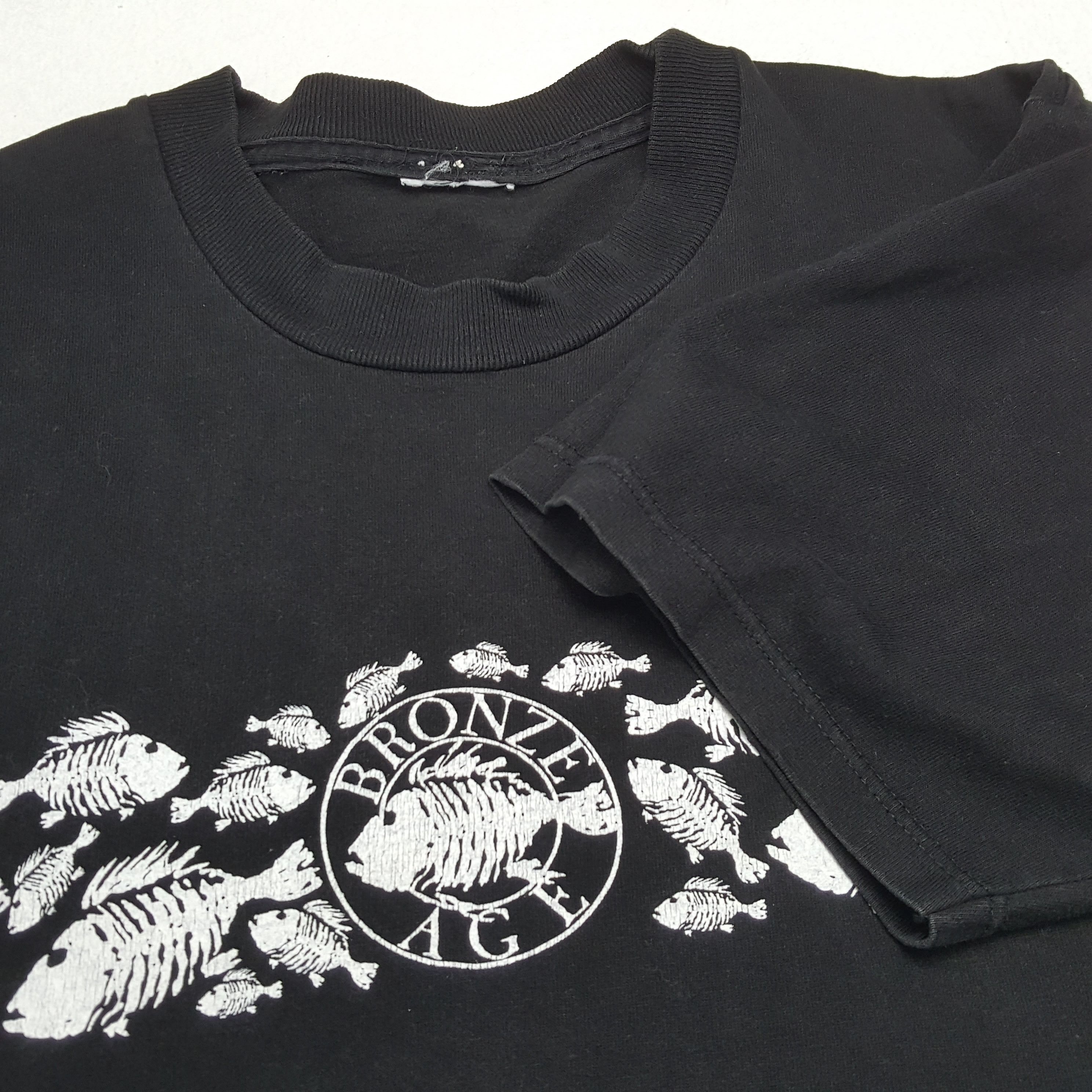Vintage BRONZE AGE Surfing Style Streetwear Vintage Tshirt Size US M / EU 48-50 / 2 - 6 Thumbnail