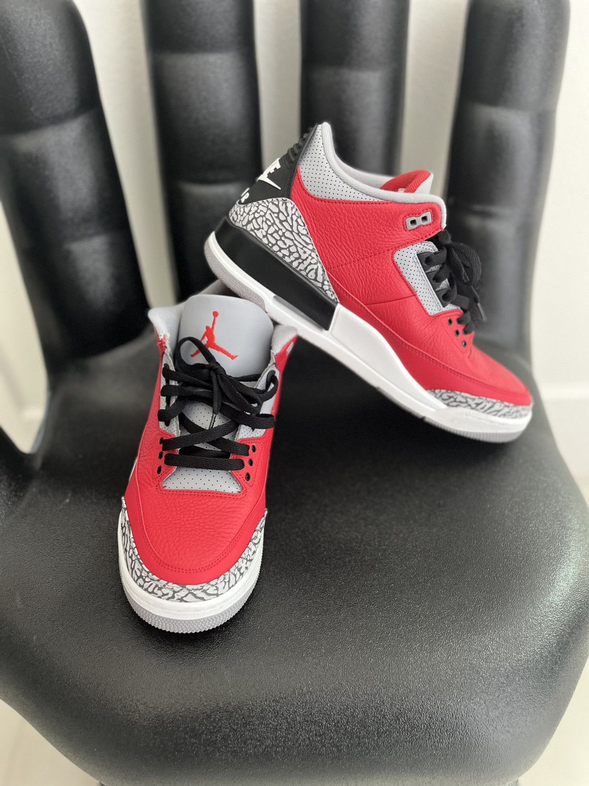 Jordan Brand Fire red cement grey rouge feu Size US 12 / EU 45 - 1 Thumbnail