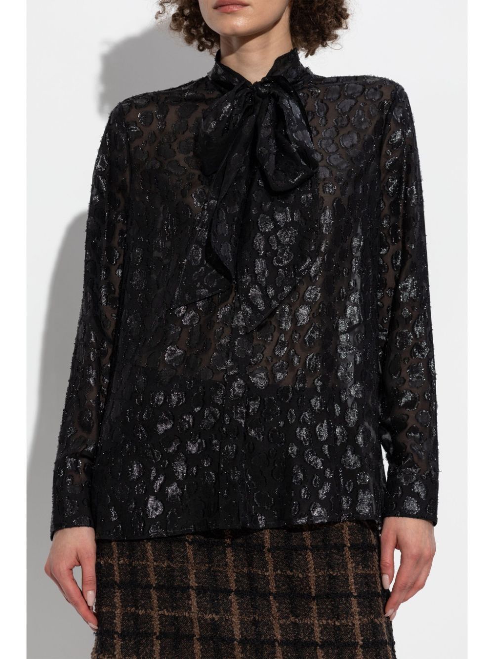 Versace o1y0226 Solid Color Shirt in Black Size XS / US 0-2 / IT 36-38 - 2 Thumbnail