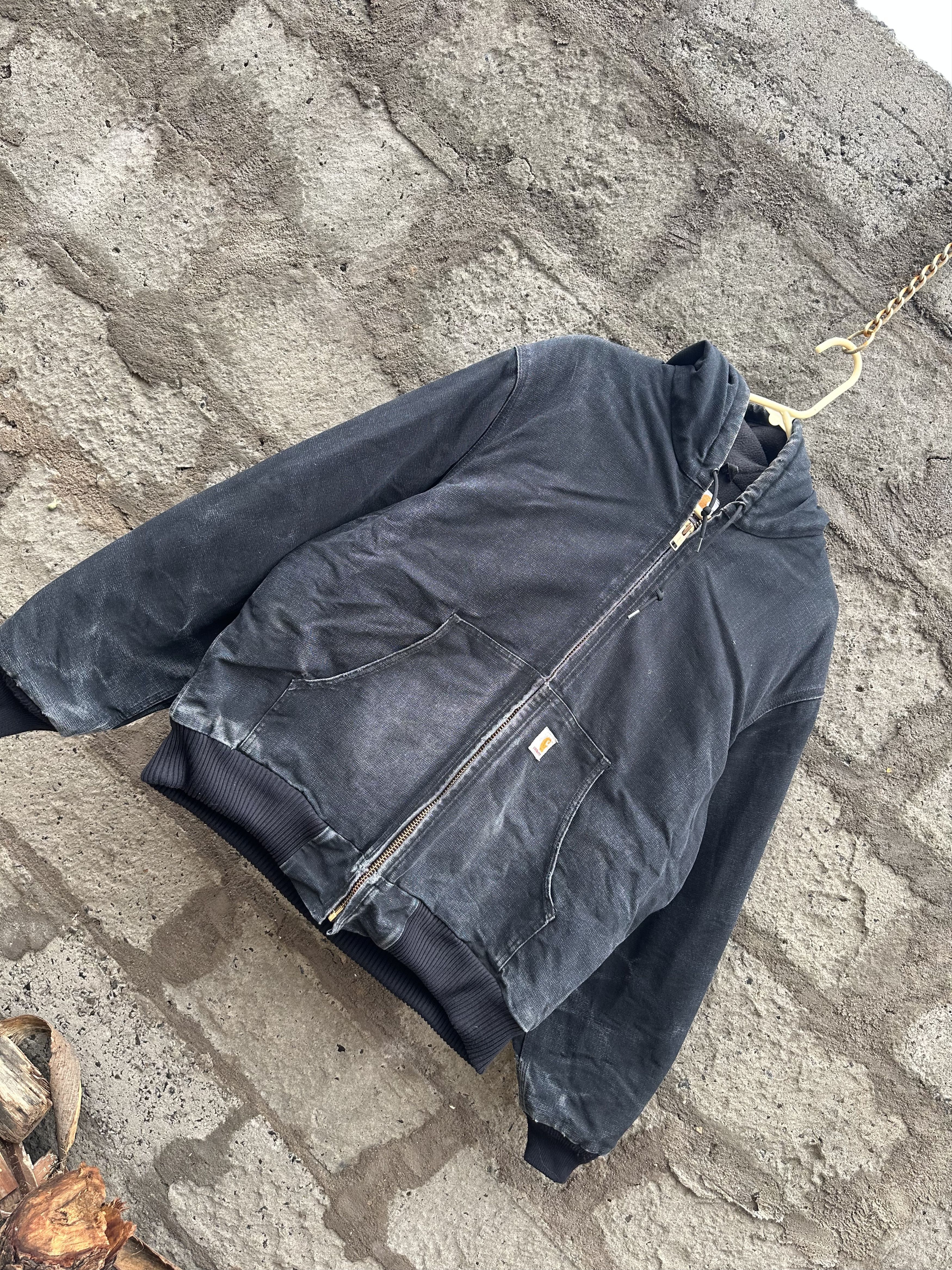 Carhartt × Vintage Vintage 90s Carhartt J140 Faded Black Hooded Work Jacket Size US L / EU 52-54 / 3 - 3 Thumbnail
