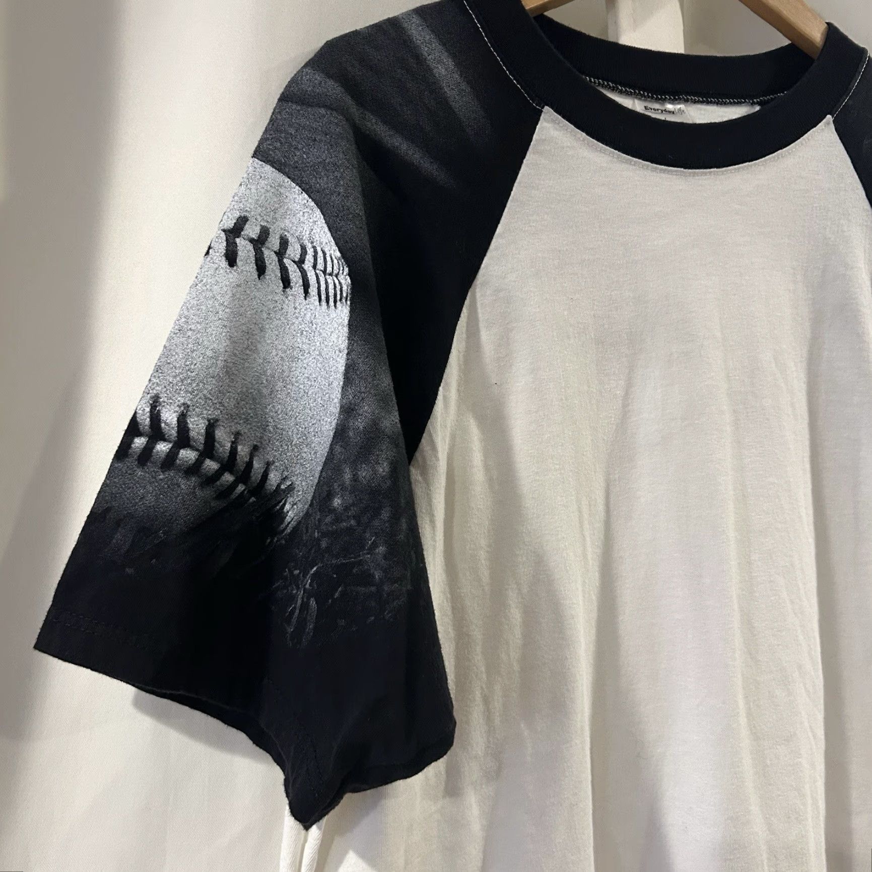 Vintage VINTAGE everyday life Baseball T-shirt Sleeve Print Size L Crew Neck Short Sleeve Mens Gray Cotton USA MLB Graphics Shirt Size US L / EU 52-54 / 3 - 3 Thumbnail