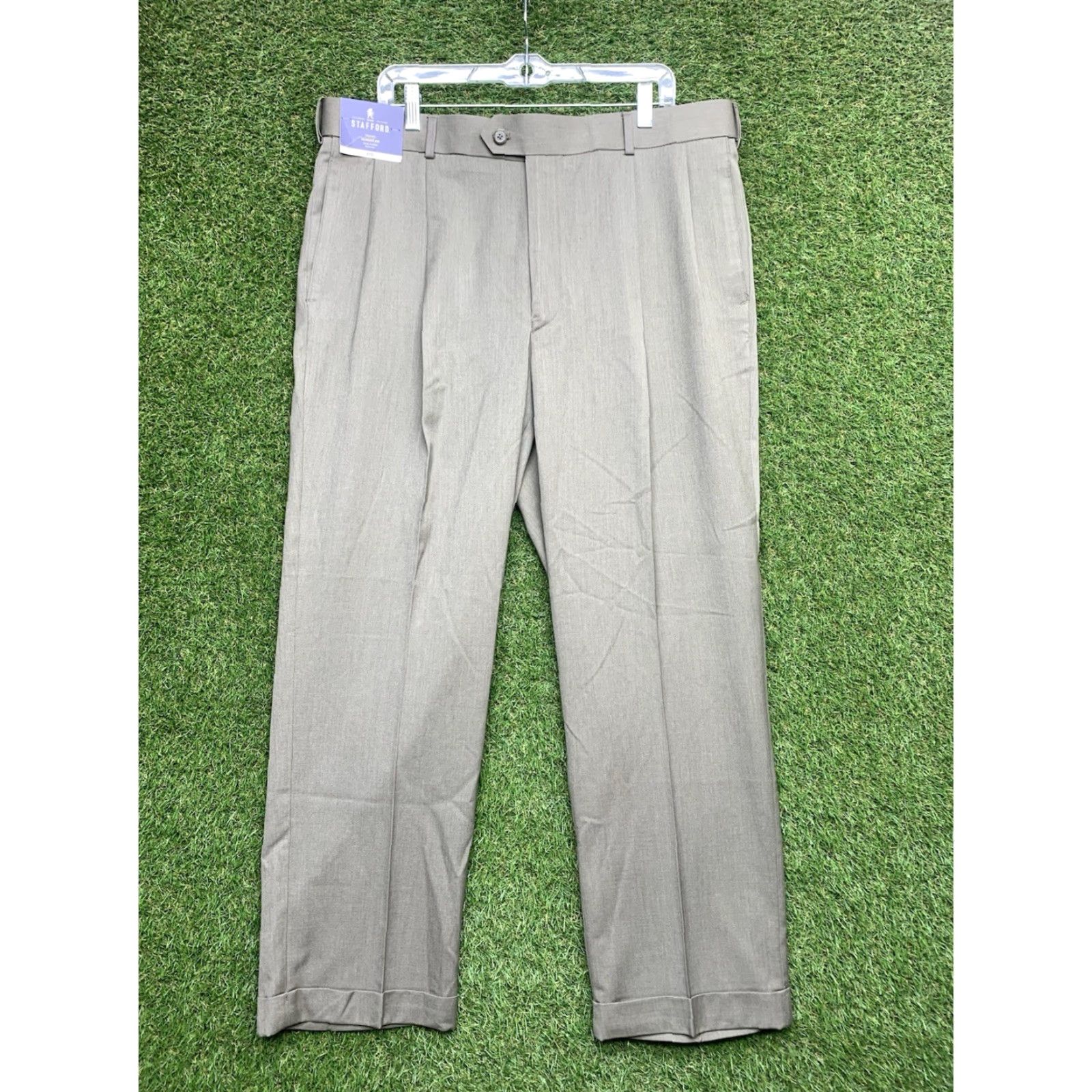 Stafford Stafford Mens Travel Pants 40x30 Khaki Classic Fit NWT Cuffed Pleated Pocket Taupe Khakis Vintage? No Mens Size US 40 / EU 56 - 2 Thumbnail