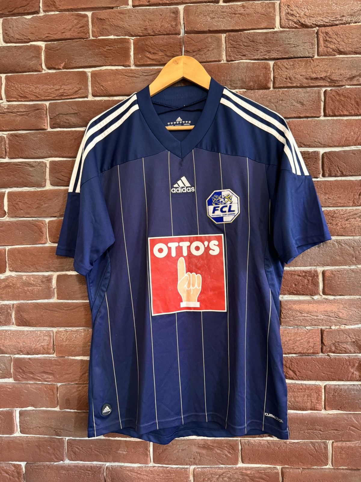 Adidas Rare Vintage 2011 Luzern Adidas FC Jersey Soccer Kit M Navy Size US M / EU 48-50 / 2 - 1 Thumbnail