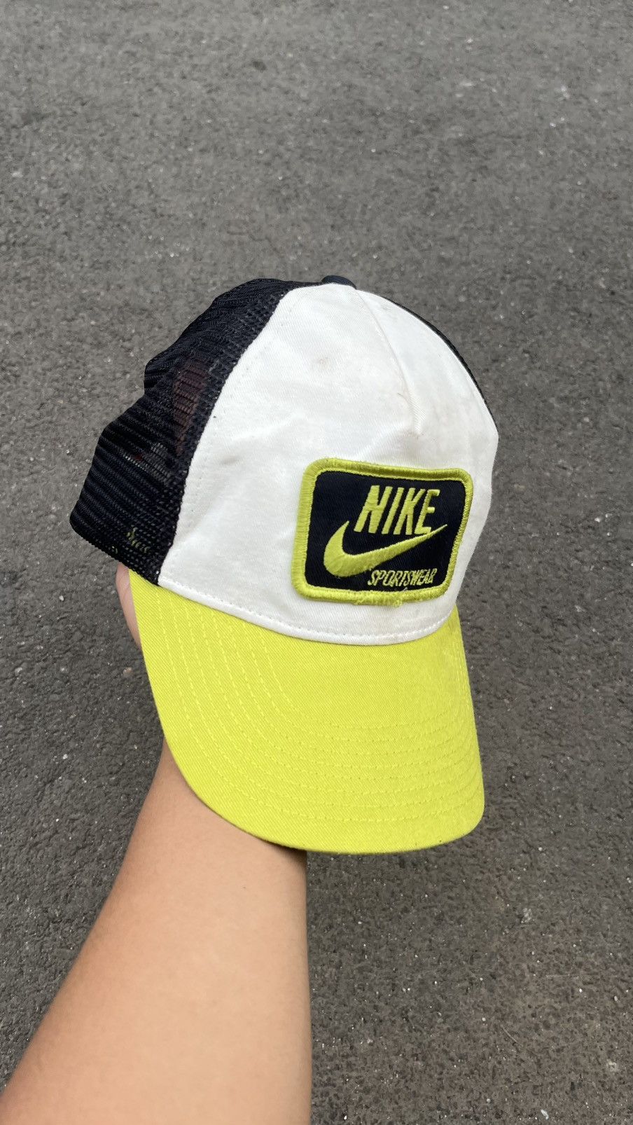 Nike Nike Sportwear Trucker Hat Size ONE SIZE - 3 Thumbnail