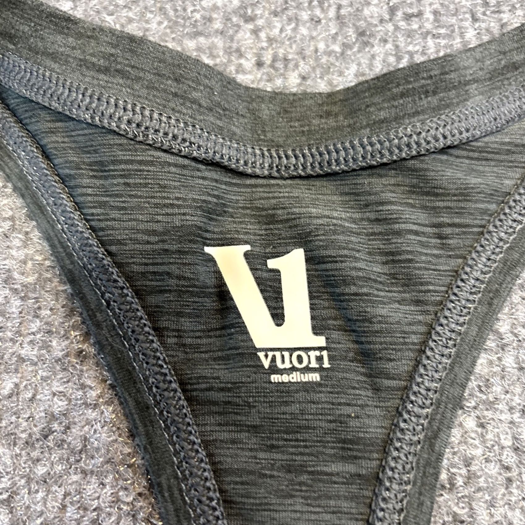 Vuori Vuori Tank M Racerback Heather Charcoal Grey Athletic Gym & Training Running Woman Size M / US 6-8 / IT 42-44 - 3 Thumbnail