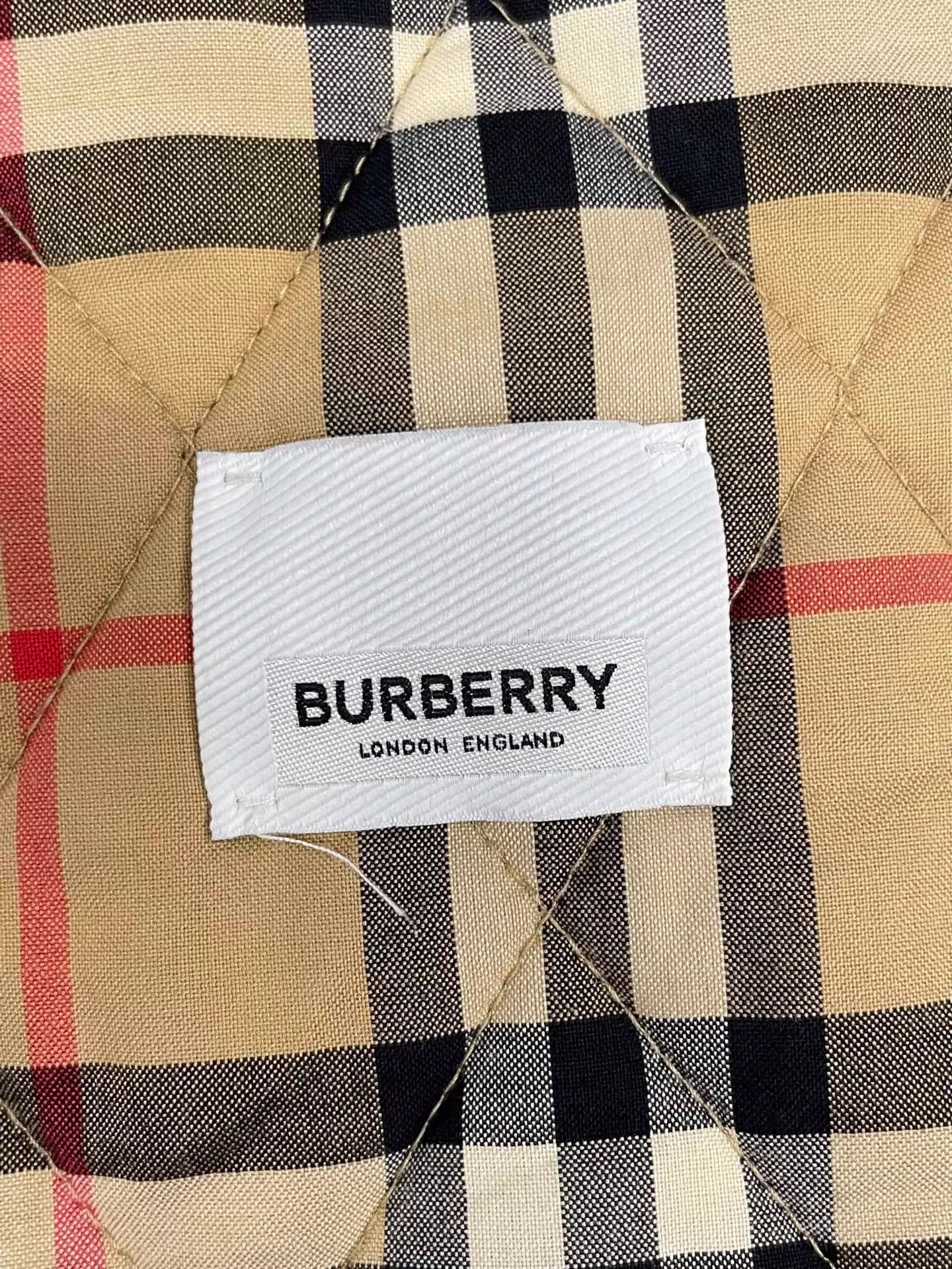 Burberry BURBERRY Classic Gold Padded Jacket Black Collar M Size M / US 6-8 / IT 42-44 - 5 Thumbnail