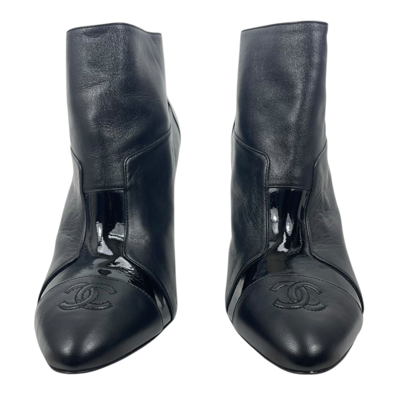 Chanel Chanel CC Logo Cap Toe Lamb Leather Heel Ankle Boots 38 Size US 8 / IT 38 - 4 Thumbnail