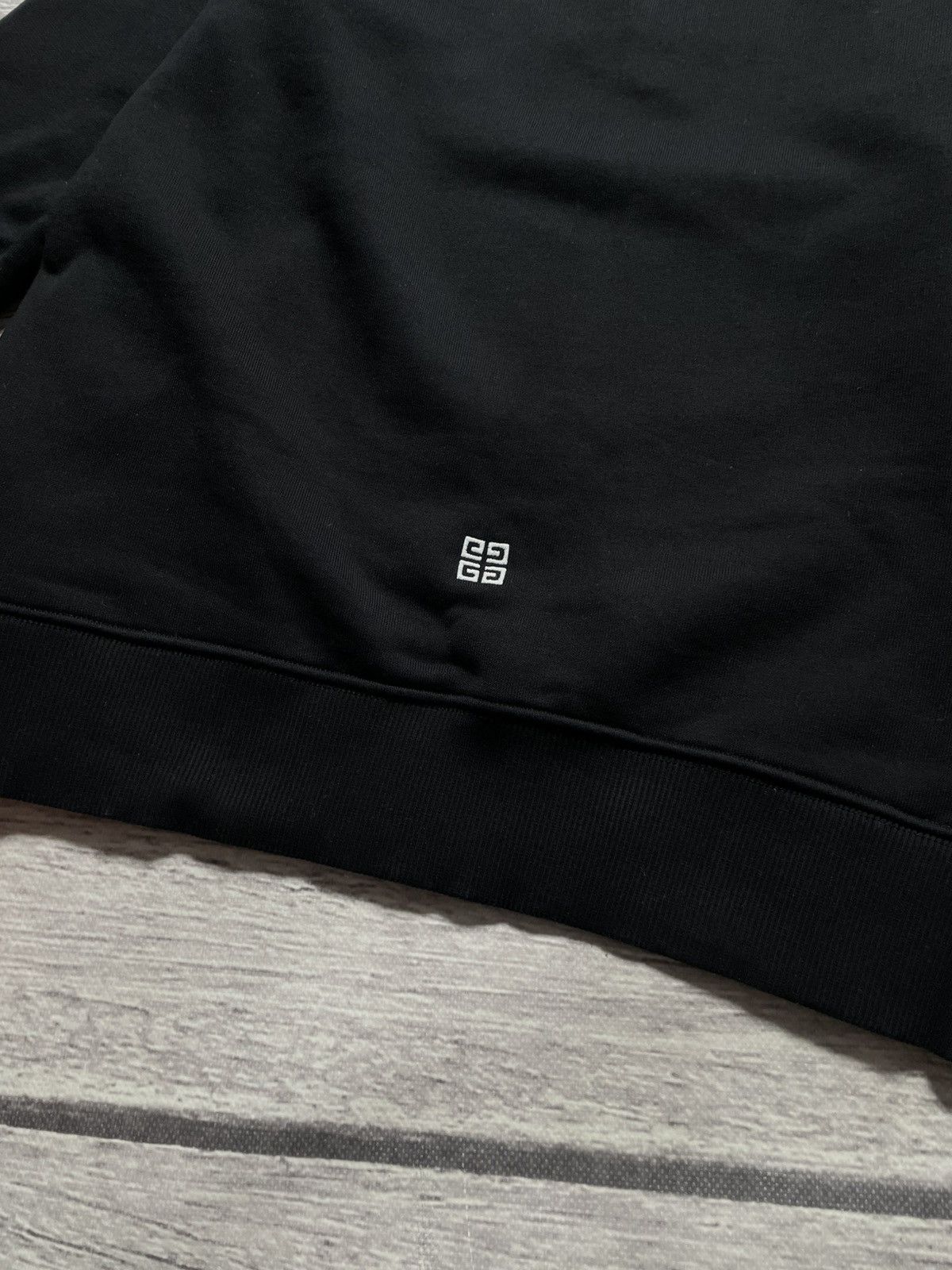 Givenchy Givenchy College Slim Fit Crewneck Black Sweatshirt Size US S / EU 44-46 / 1 - 6 Thumbnail