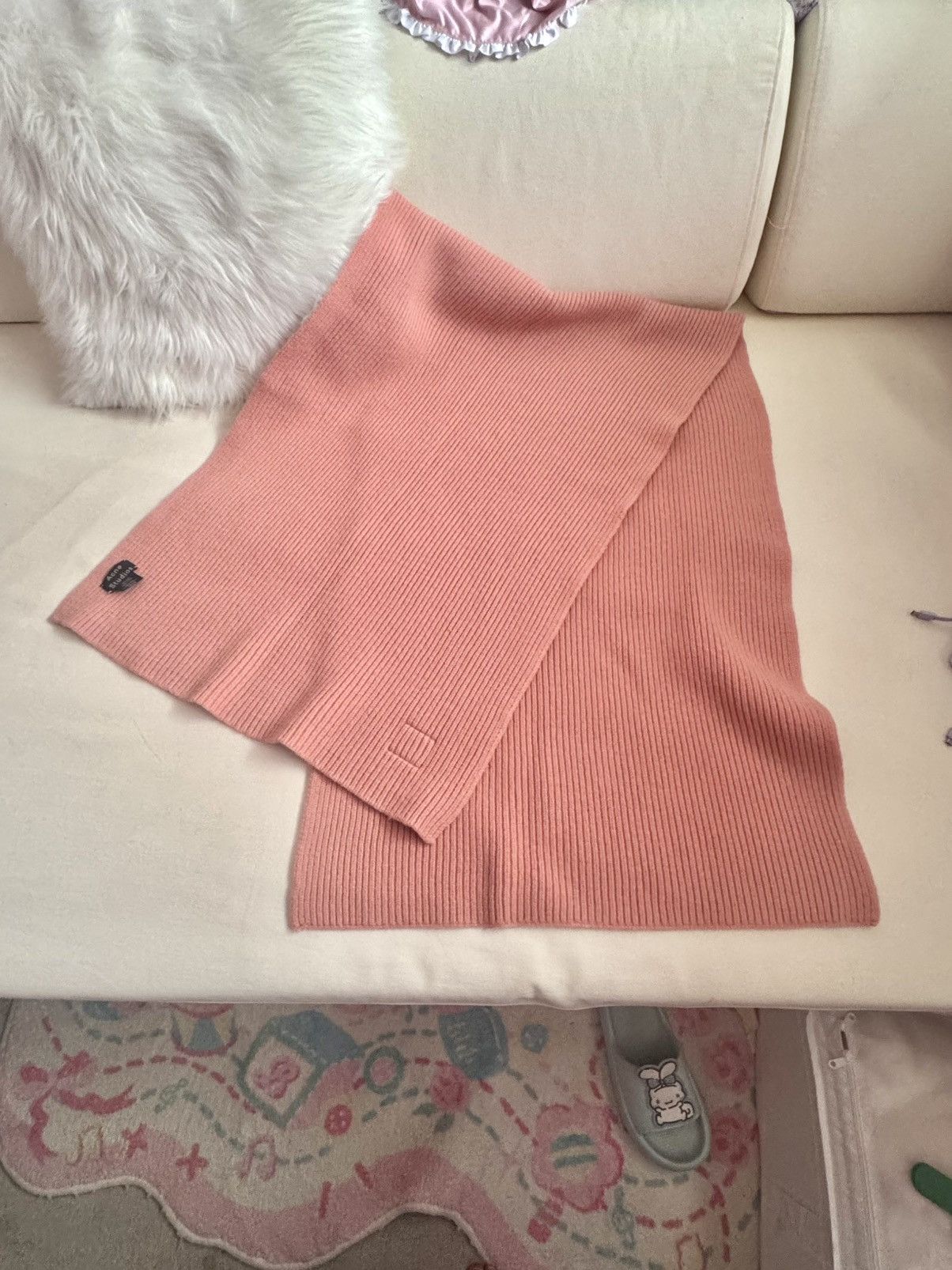 Acne Studios Barely used. Acne Soft Pink Ribbed Scarf Size ONE SIZE - 5 Thumbnail