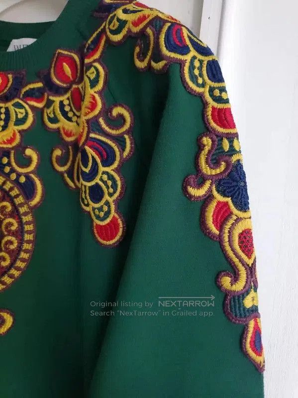Valentino Valentino Green Embroidered Long Sleeve Sweatshirt . Size L / US 10 / IT 46 - 4 Thumbnail