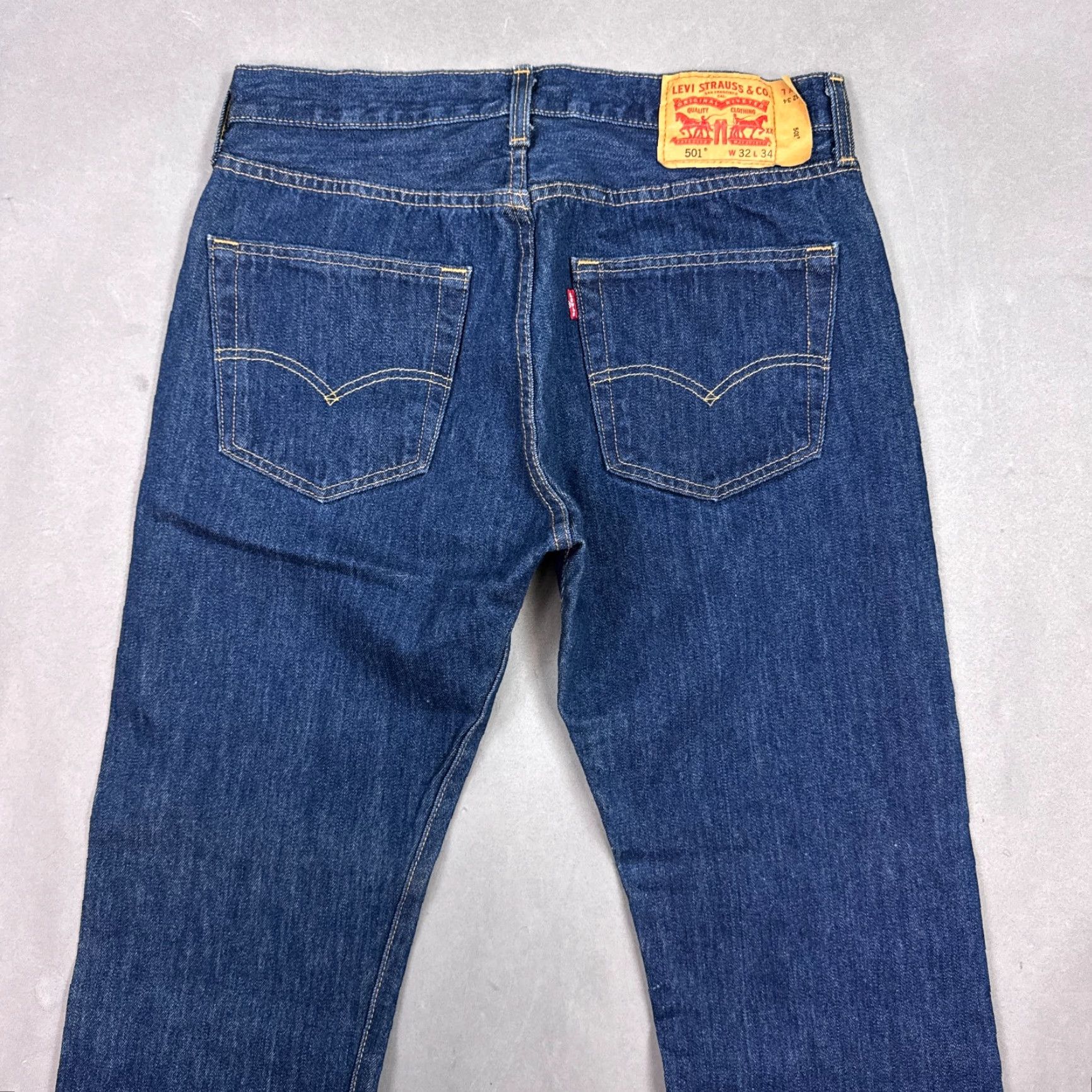 Levi's VINTAGE Levi's 501 Jeans Mens 32x34 Blue Button Fly Denim Pants Faded Straight Dark Work Size US 32 / EU 48 - 5 Thumbnail