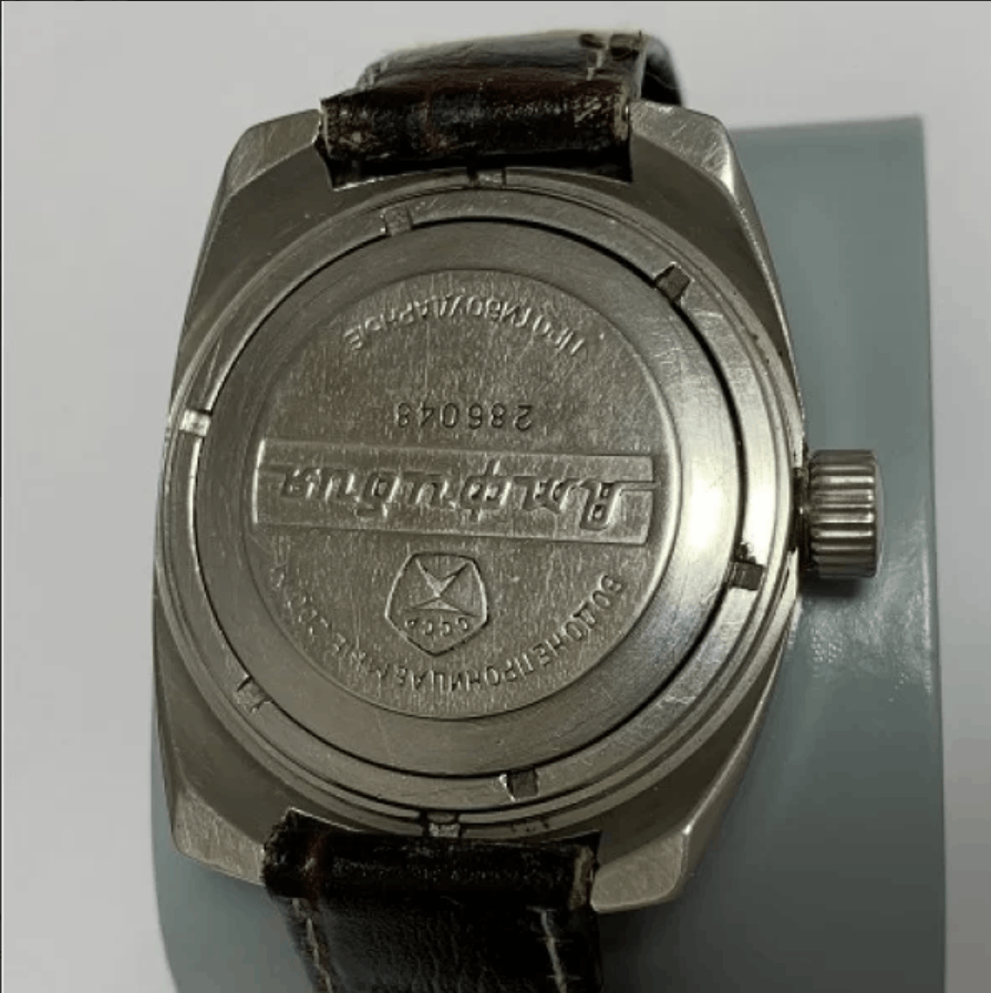Vintage Vintage Vostok Amphibia Barrel Case USSR Watch 2114A Size ONE SIZE - 4 Thumbnail
