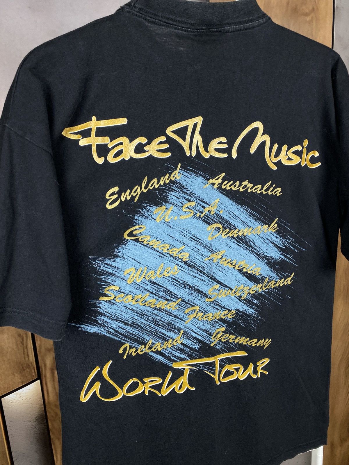 Vintage 💋Vintage 1995 Torvill Dean The Music World Tour Tee💋 Size US M / EU 48-50 / 2 - 4 Thumbnail