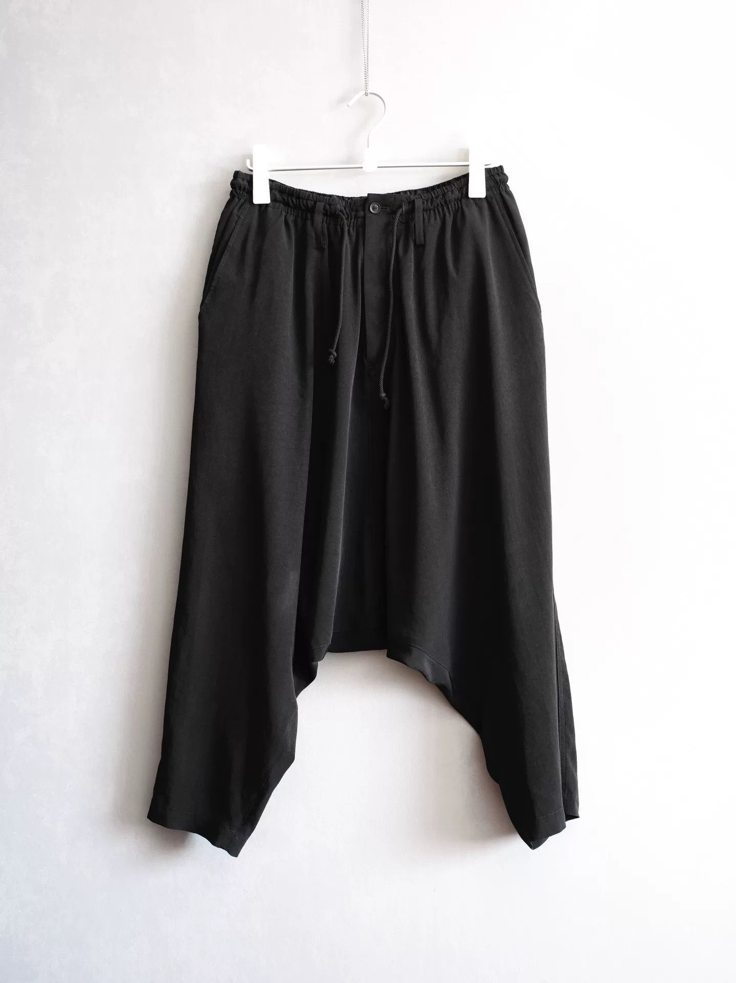 Yohji Yamamoto yohji yamamoto low-crotch asymmetrical pants Size US 30 / EU 46 - 1 Thumbnail