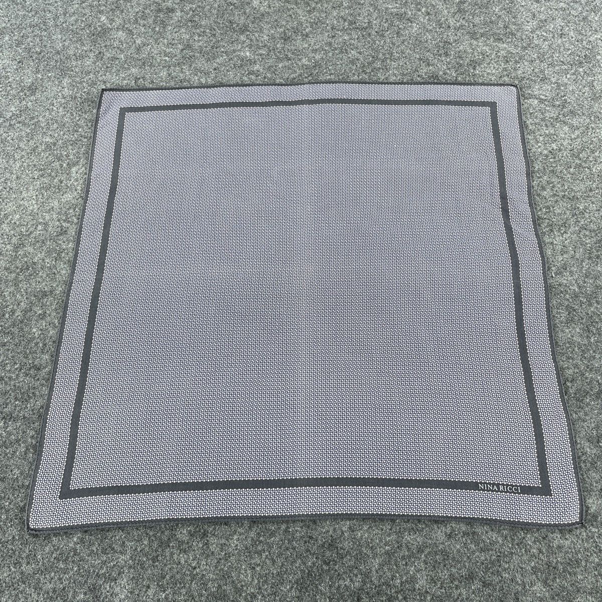 Nina Ricci Nina Ricci Handkerchief / Bandana / Neckerchief B476 Size ONE SIZE - 1 Thumbnail